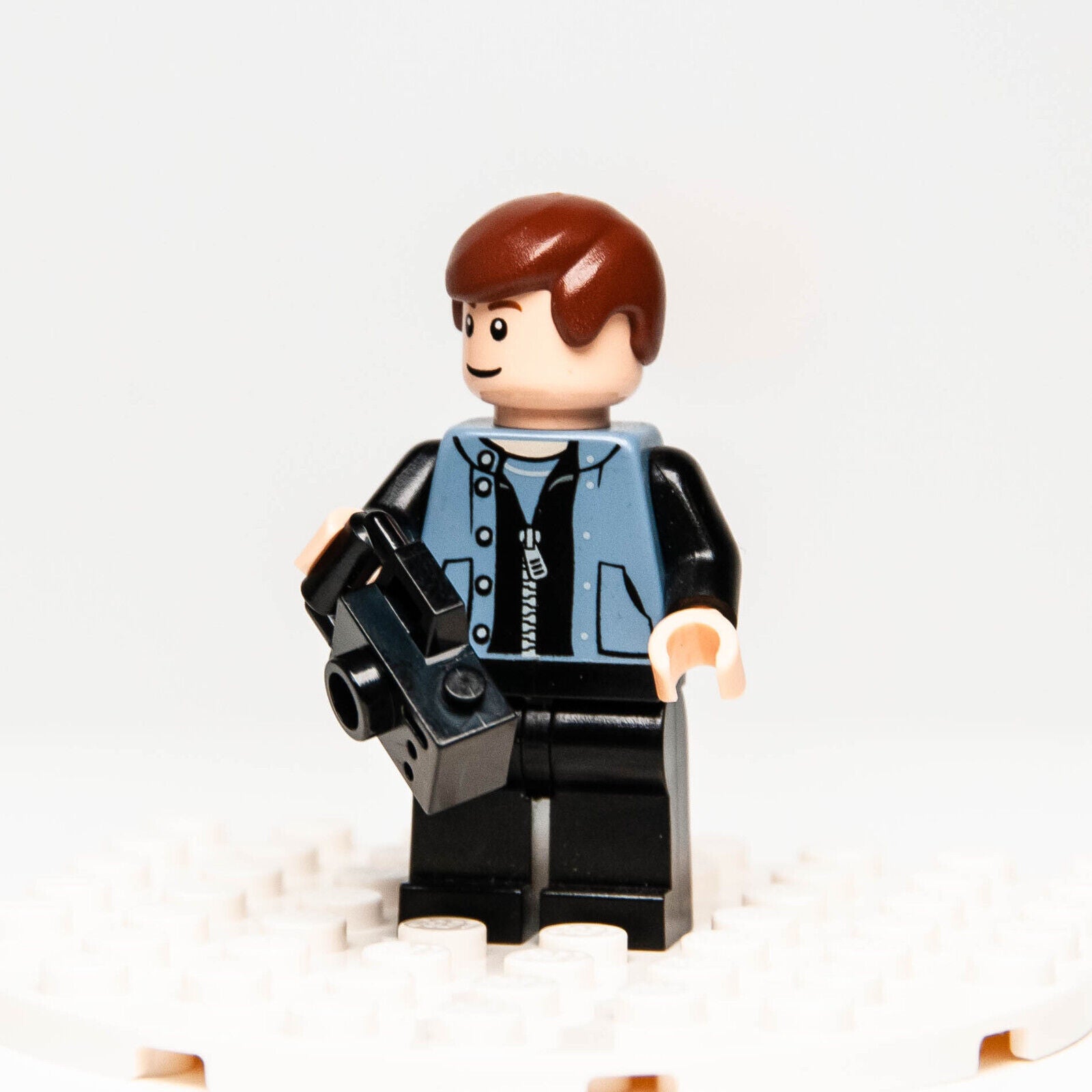 Lego Spider-Man Minifigure - Peter Parker 3 w/ Camera (spd031) 4856 Hideout - StudBee