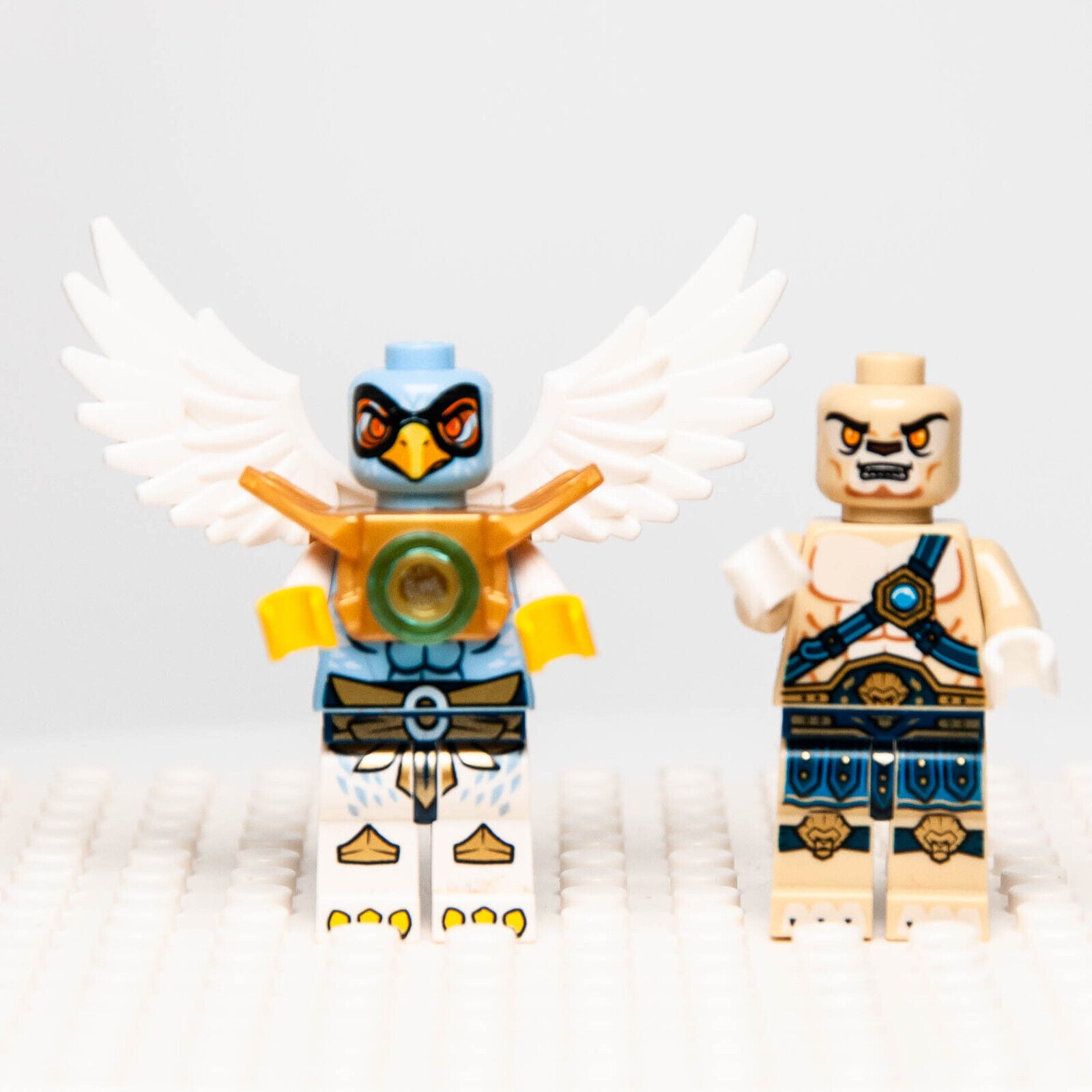 (Lot of 2) LEGO Chima Minifigures Lennox (loc003), Ewar Gold Armor (loc014) - StudBee