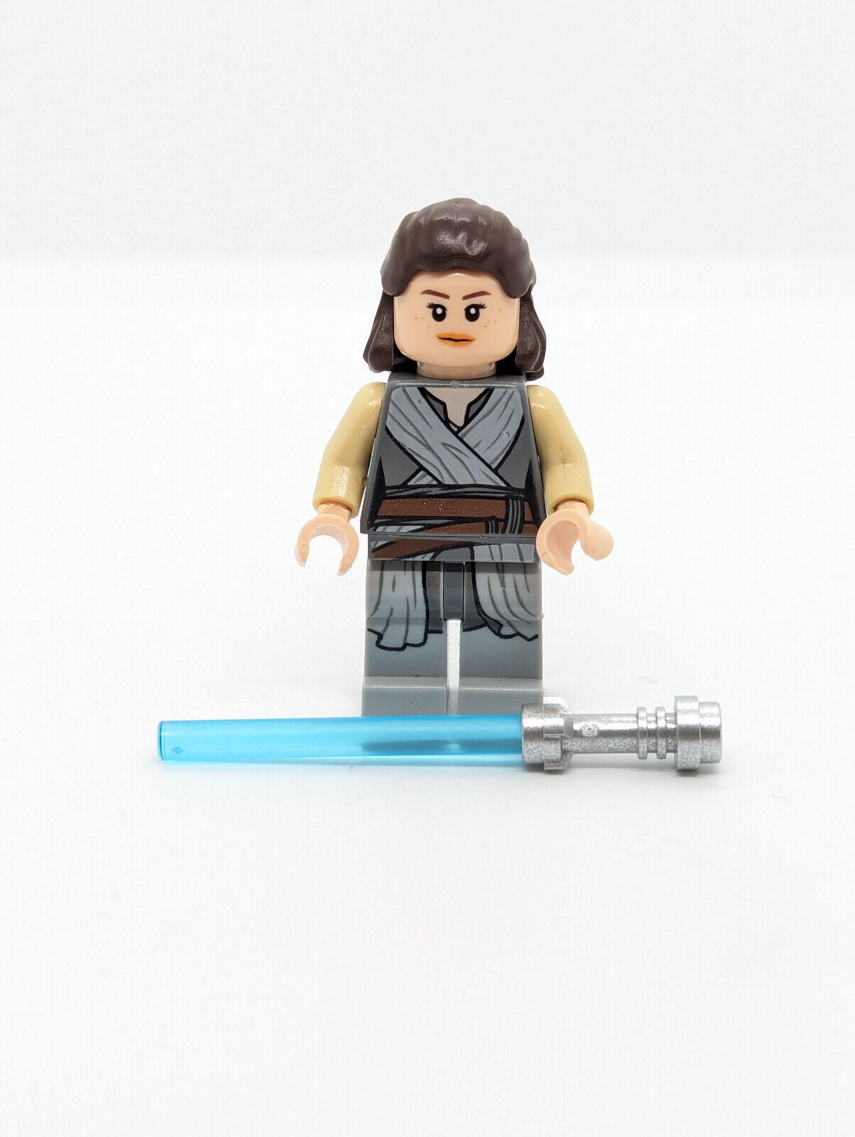 LEGO Star Wars Minifigure - Rey (sw0866) 75189 75216 Jedi Gray Robe - StudBee