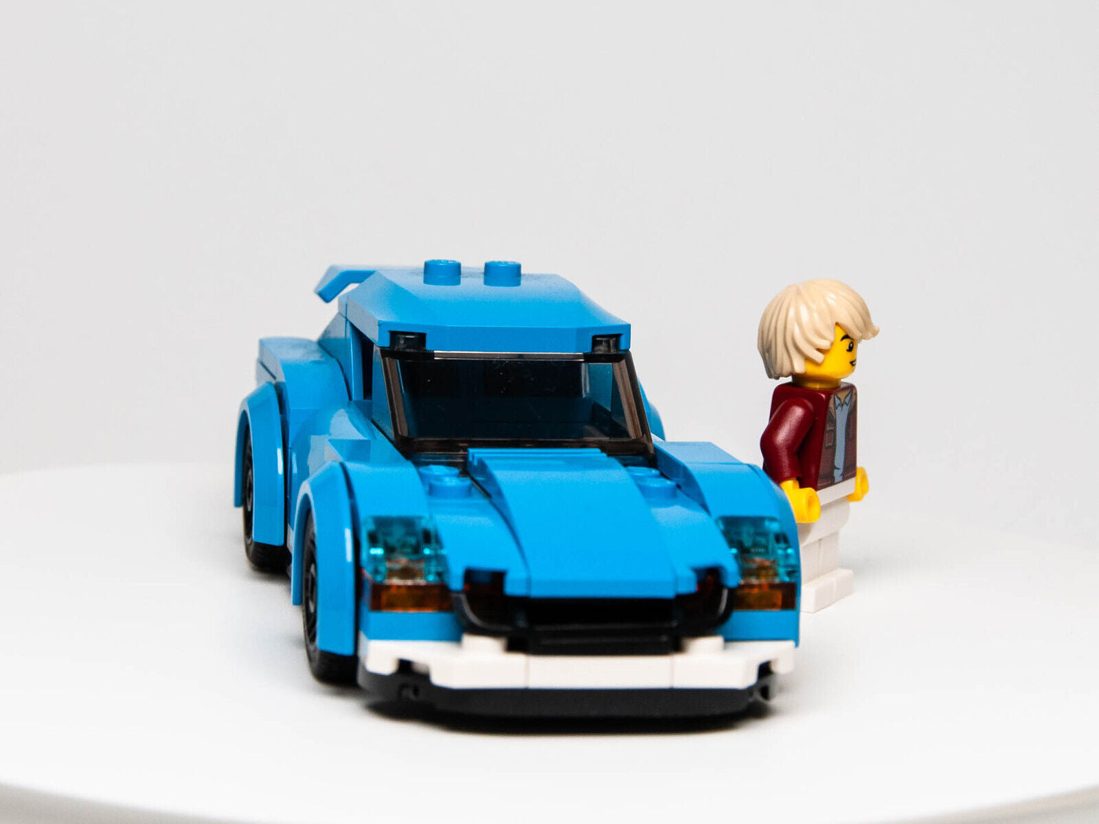 LEGO City Traffic Blue Sports Car- Set 60285 - COMPLETE w/ Box, Instructions - StudBee