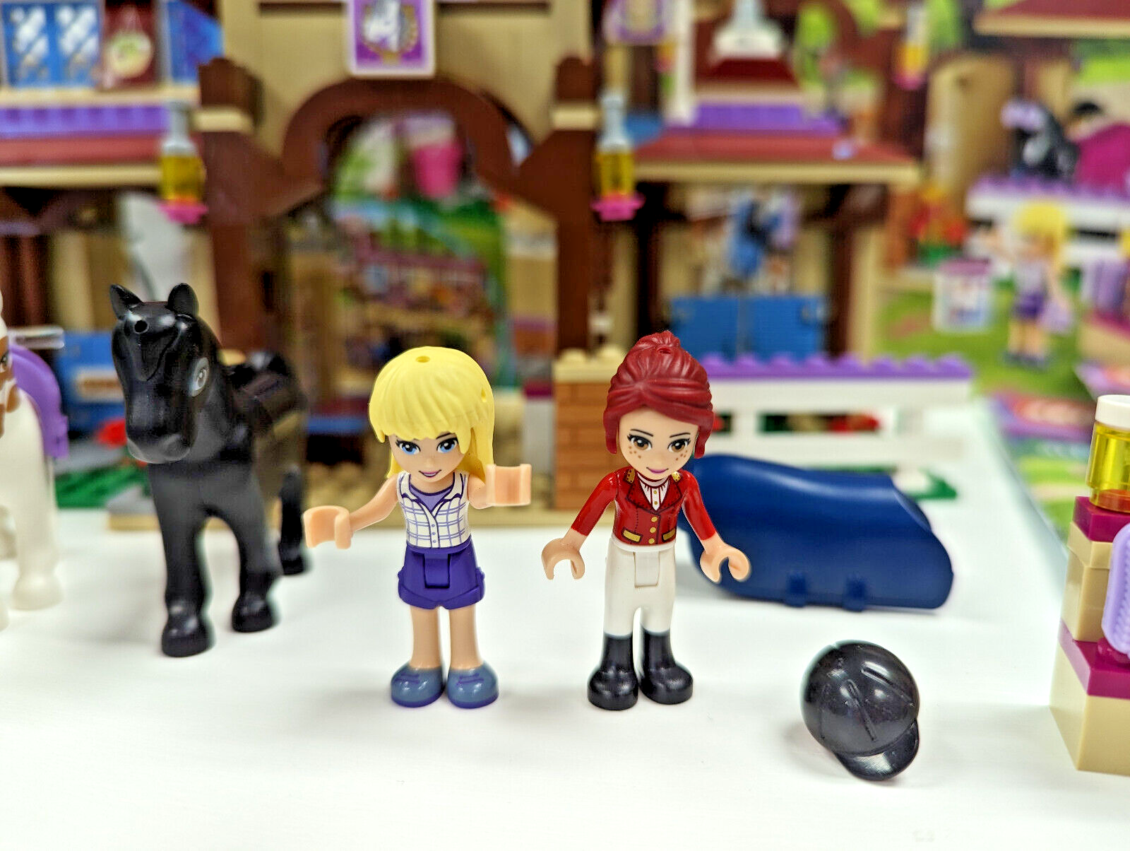 LEGO Friends Heartlake Riding Club 41126 Horse Stables 100% Complete Box Manuals - StudBee