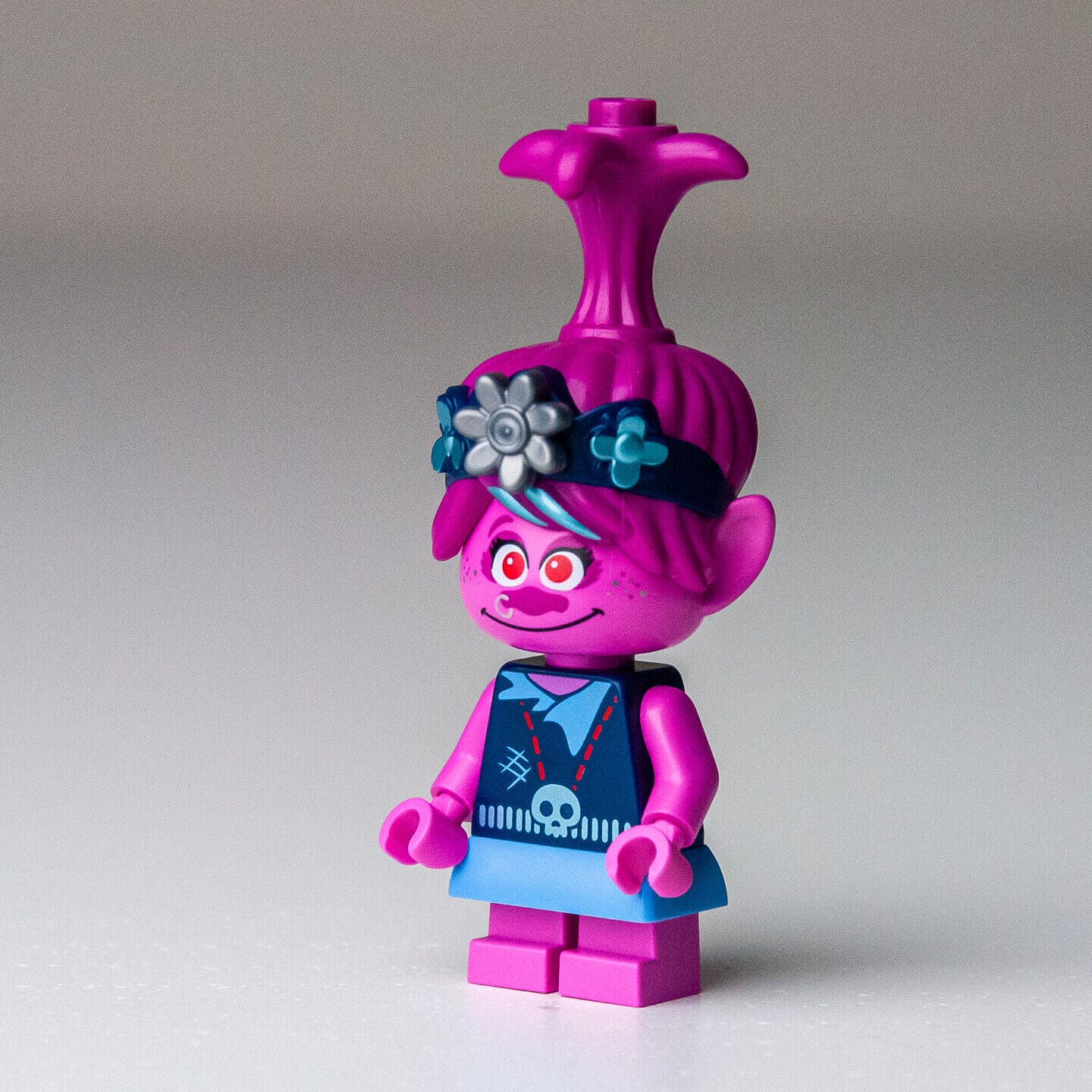 NEW Poppy - Volcano Rock City Concert - 41254 (twt019) LEGO Minifigure - StudBee
