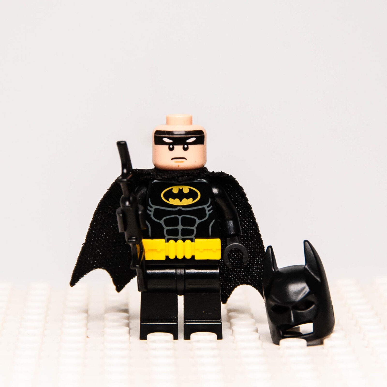 LEGO Minifigure - Batman Utility Belt Head Type 1 (sh312) 70909 70905 70916 7092 - StudBee