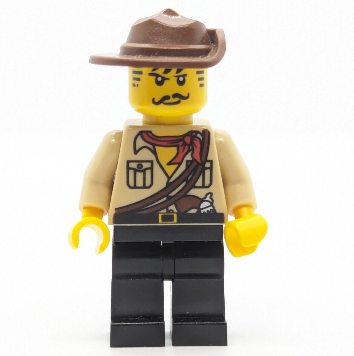 LEGO Adventurers Desert Minifigure Johnny Thunder w/ Backpack (adv041) 5988 5900