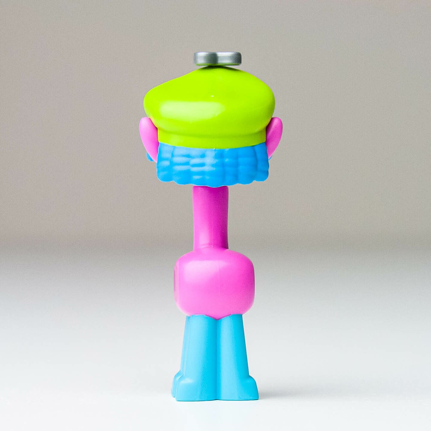 New LEGO Cooper with Flat Silver Heart Minifigure - Vibe City Concert (twt024) - StudBee