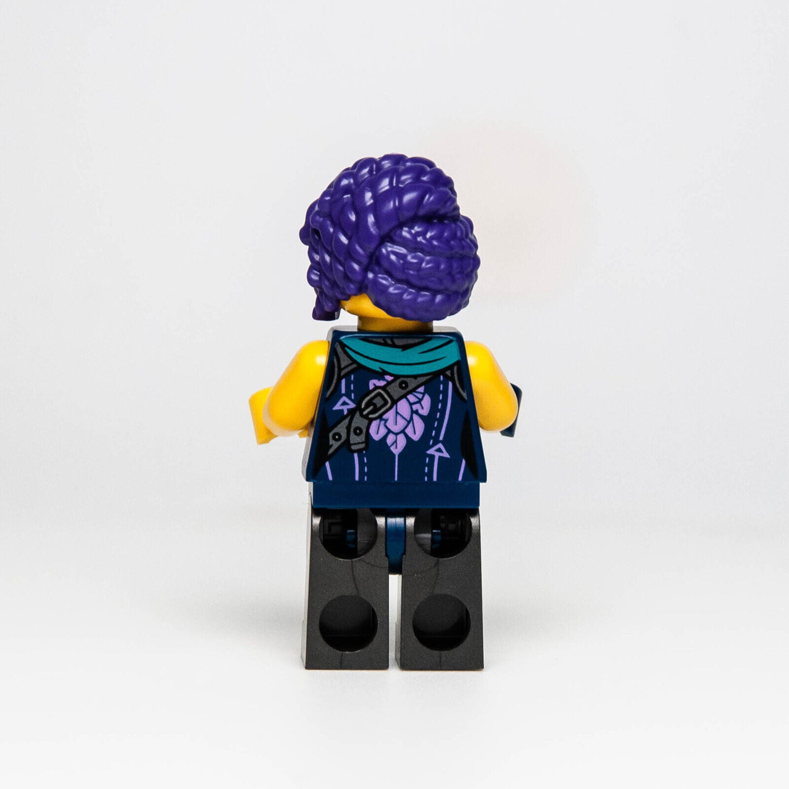 Lego DREAMZzz Minifigure - Zoey w/ Dark Purple Hair (drm029) 71459 - StudBee