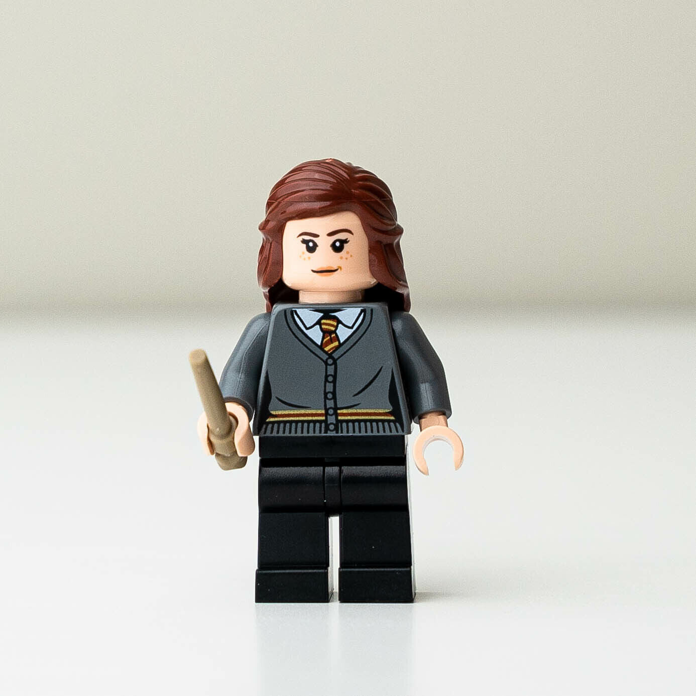 New LEGO Hermione & Otter Patronus Gryffindor Minifigure - 75966 (hp240) - StudBee