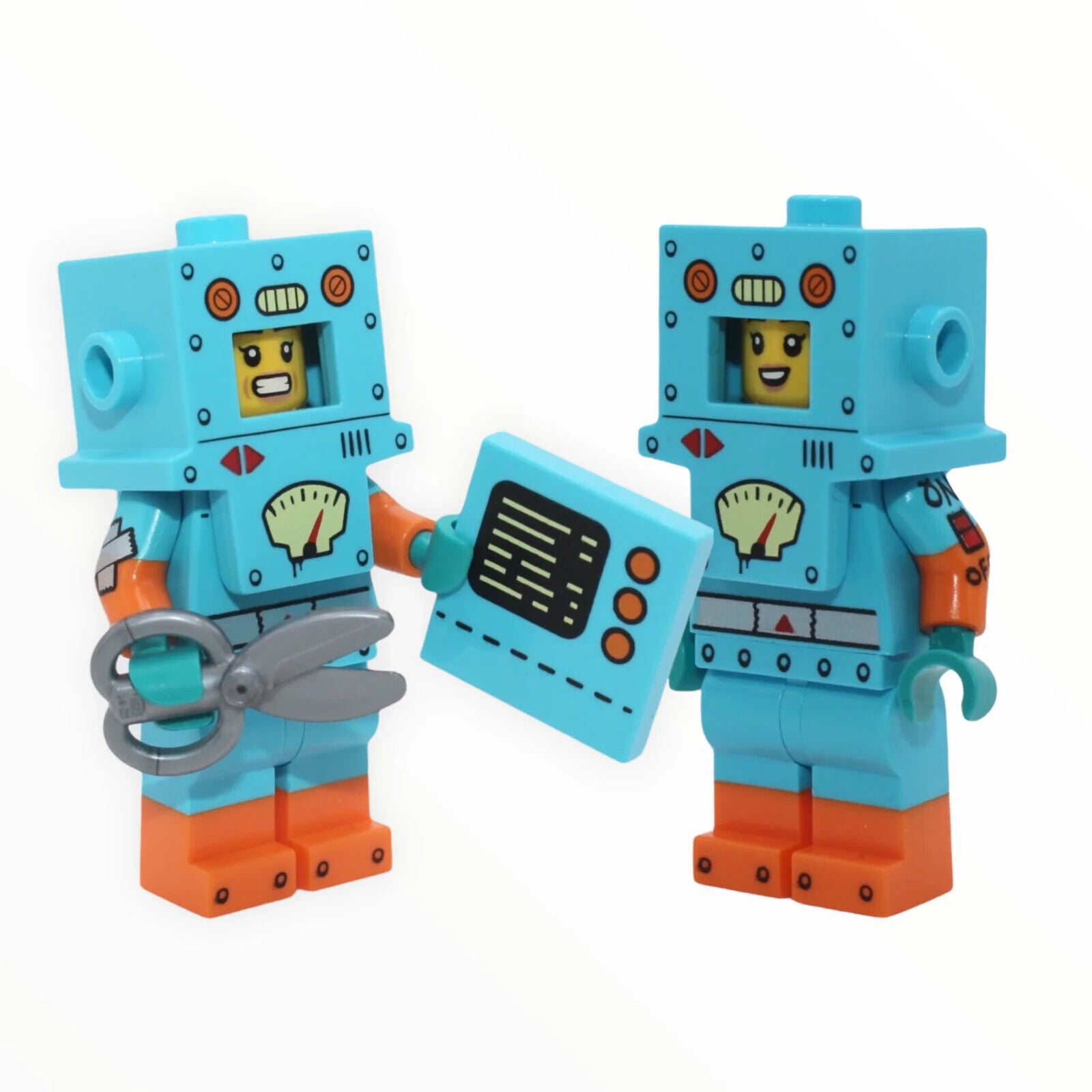SEALED New LEGO CMF Series 23 Minifigure - Cardboard Robot 71034 (col23-6) - StudBee