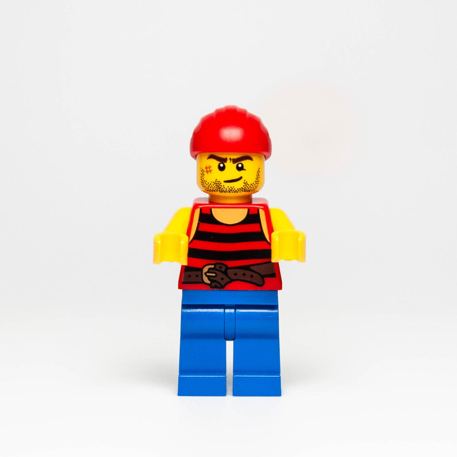 Lego Pirates 3 Minifigure - Black Red Stripes, Scar Pirate (pi161) 70412 Fort - StudBee