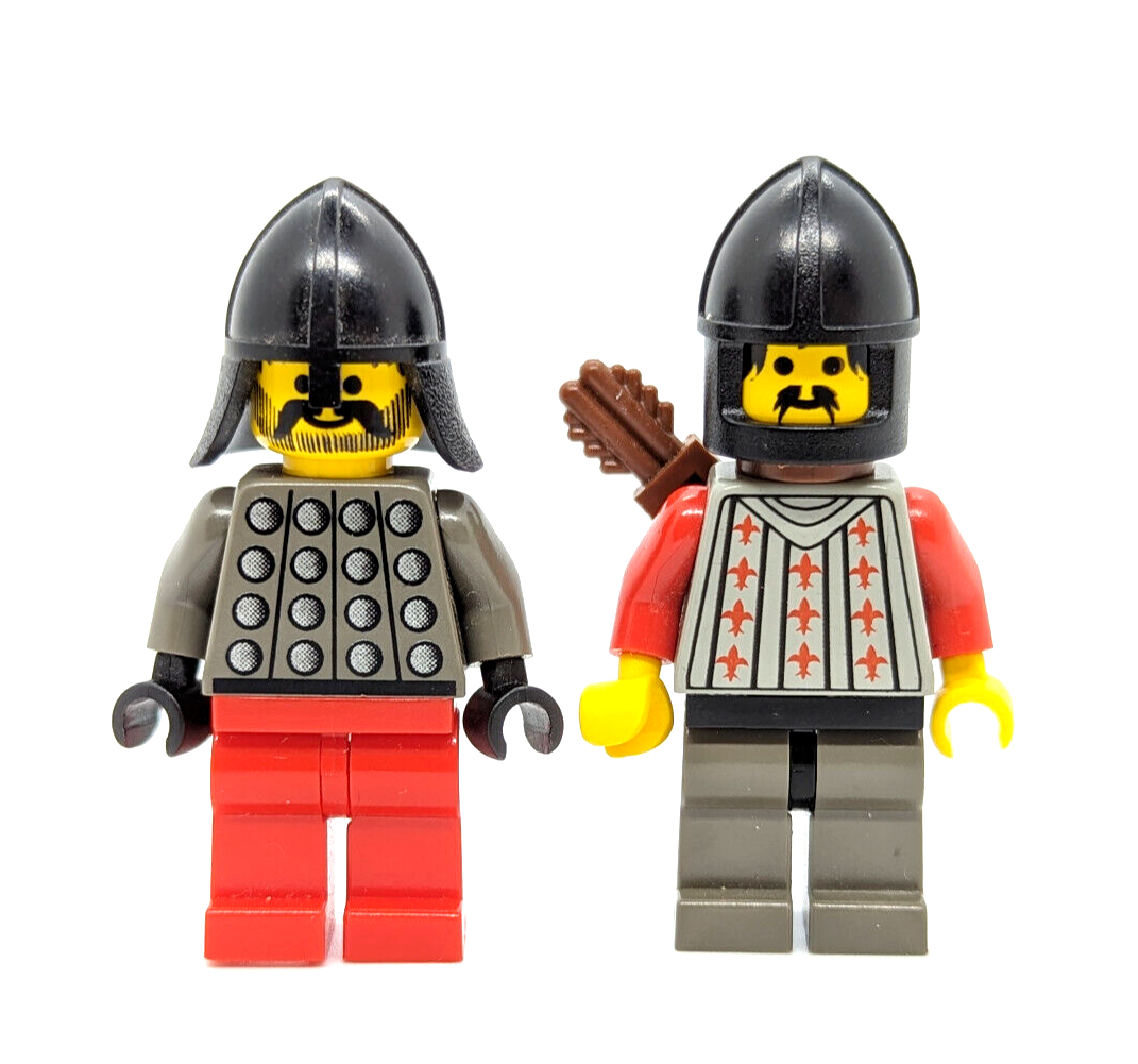 Vintage LEGO Castle Fright Knights - Knight 2 (cas244) & Knight 3 (cas030) 6087 - StudBee