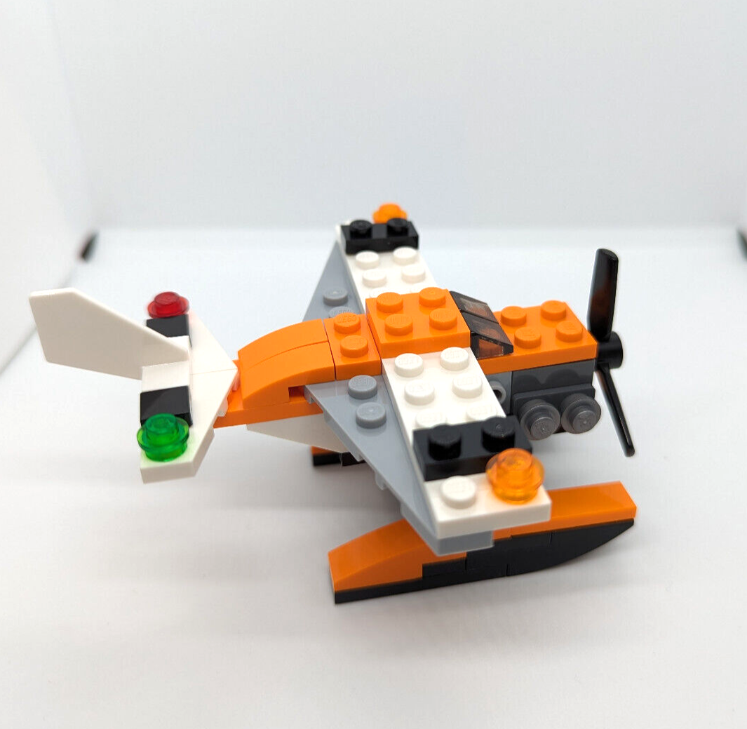 LEGO 3 in 1 CREATOR 31028 Sea Plane (2015) w/ Instructions - 100% Complete!