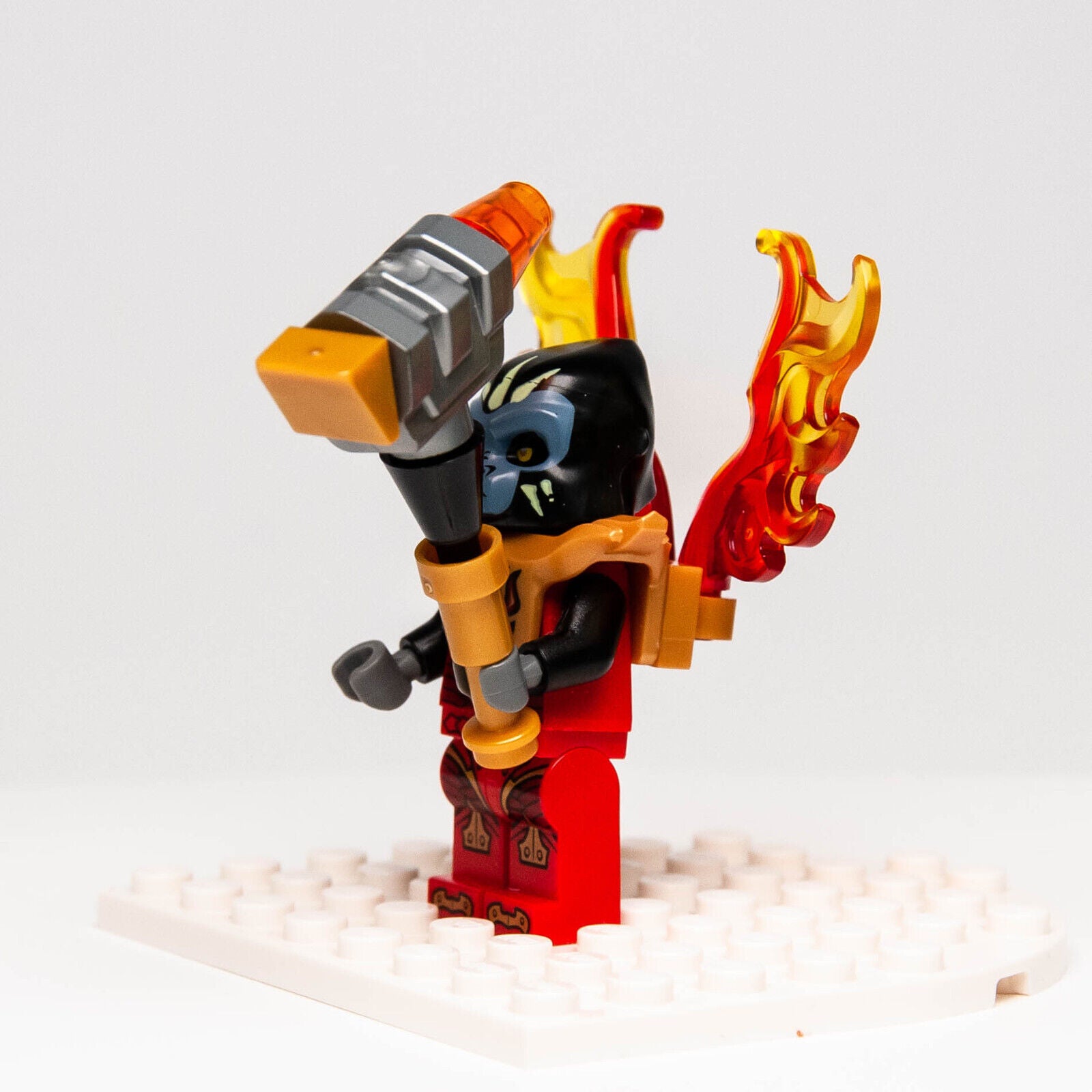 LEGO Chima Minifigure - Gorzan Armor Breastplate, Flame Wings (loc131) 70222 - StudBee