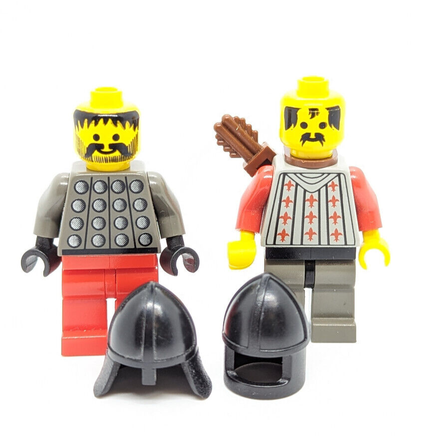 Vintage LEGO Castle Fright Knights - Knight 2 (cas244) & Knight 3 (cas030) 6087