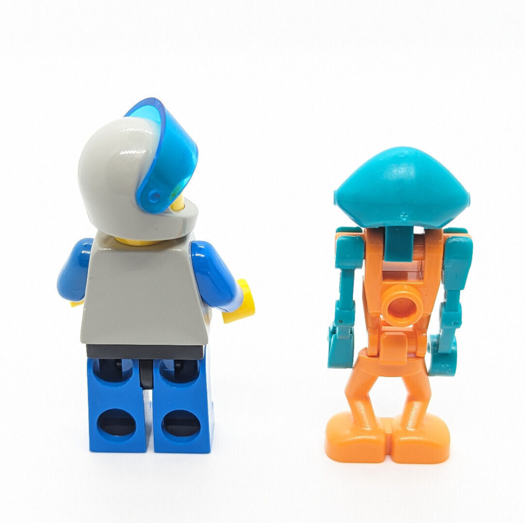 Lego Life on Mars Lot: LoM Assistant (lom013) & Martian Vega (lom012) 1195 - StudBee