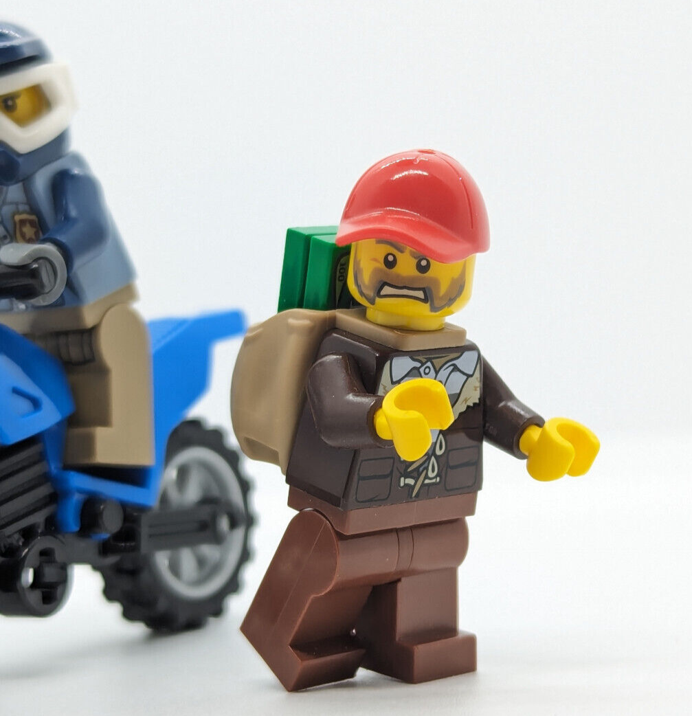 LEGO Mountain Police City Minifig Lot: Dirt Road Pursuit 60172 Motor Bike (cty - StudBee