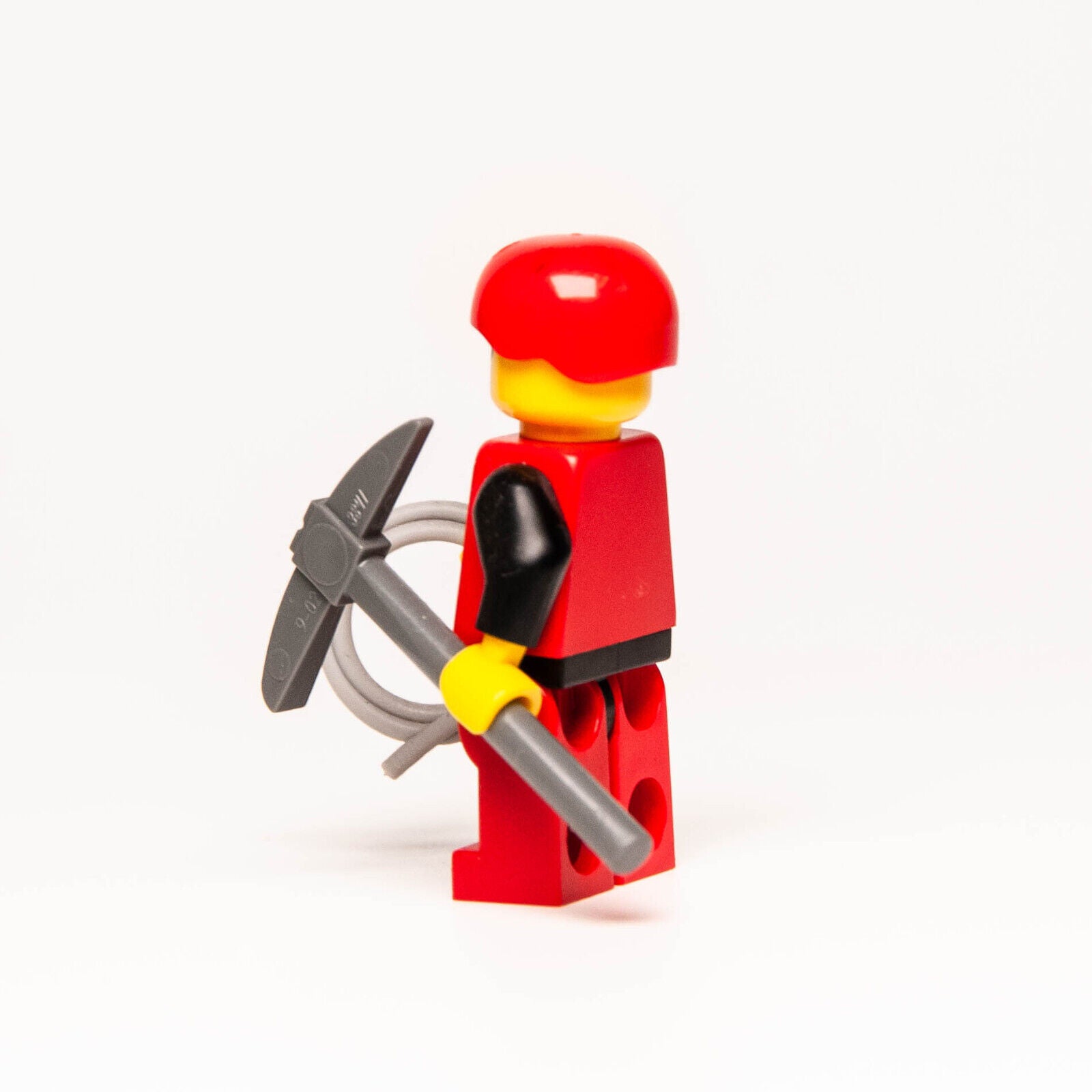 LEGO CMF Minifigure 71002 Series 11 - Mountain Climber (col11-9) col171 Rope Axe - StudBee