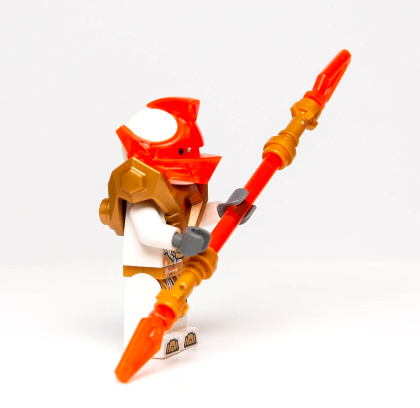 New LEGO Nexo Knights - Lance Pearl Gold Armor Minifigure - 72001 (nex141) - StudBee