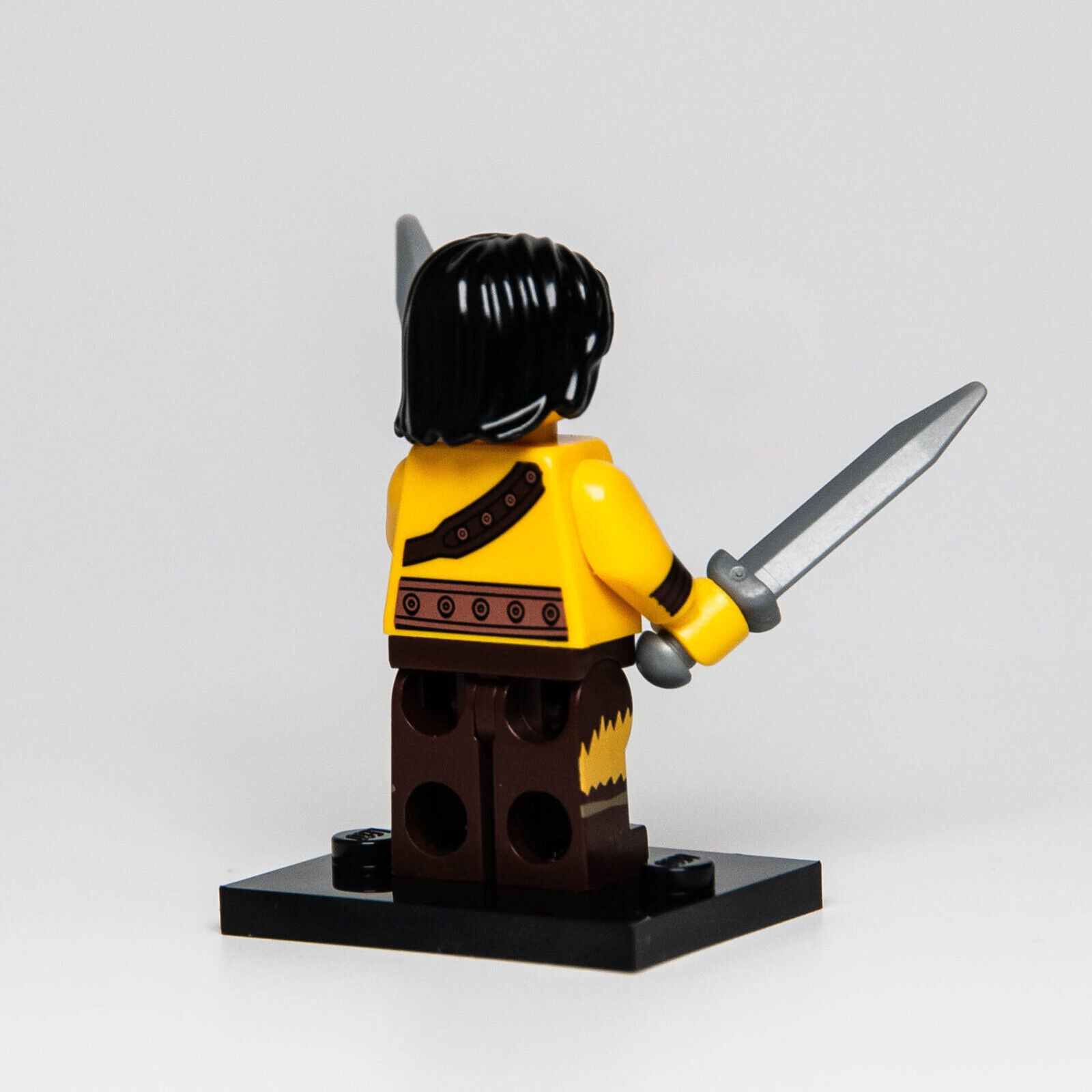 New LEGO CMF 71002 Series 11 - Barbarian (col11-1) col163 - StudBee