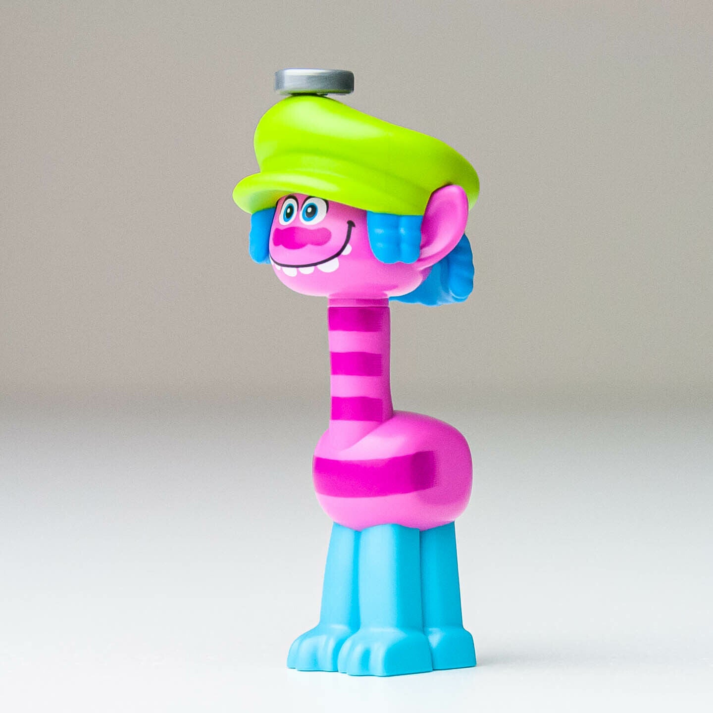 New LEGO Cooper with Flat Silver Heart Minifigure - Vibe City Concert (twt024) - StudBee