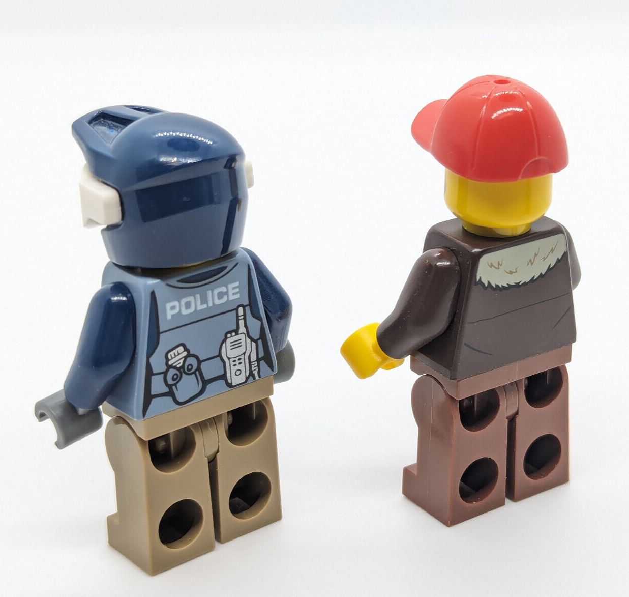 LEGO Mountain Police City Minifig Lot: Dirt Road Pursuit 60172 Motor Bike (cty - StudBee