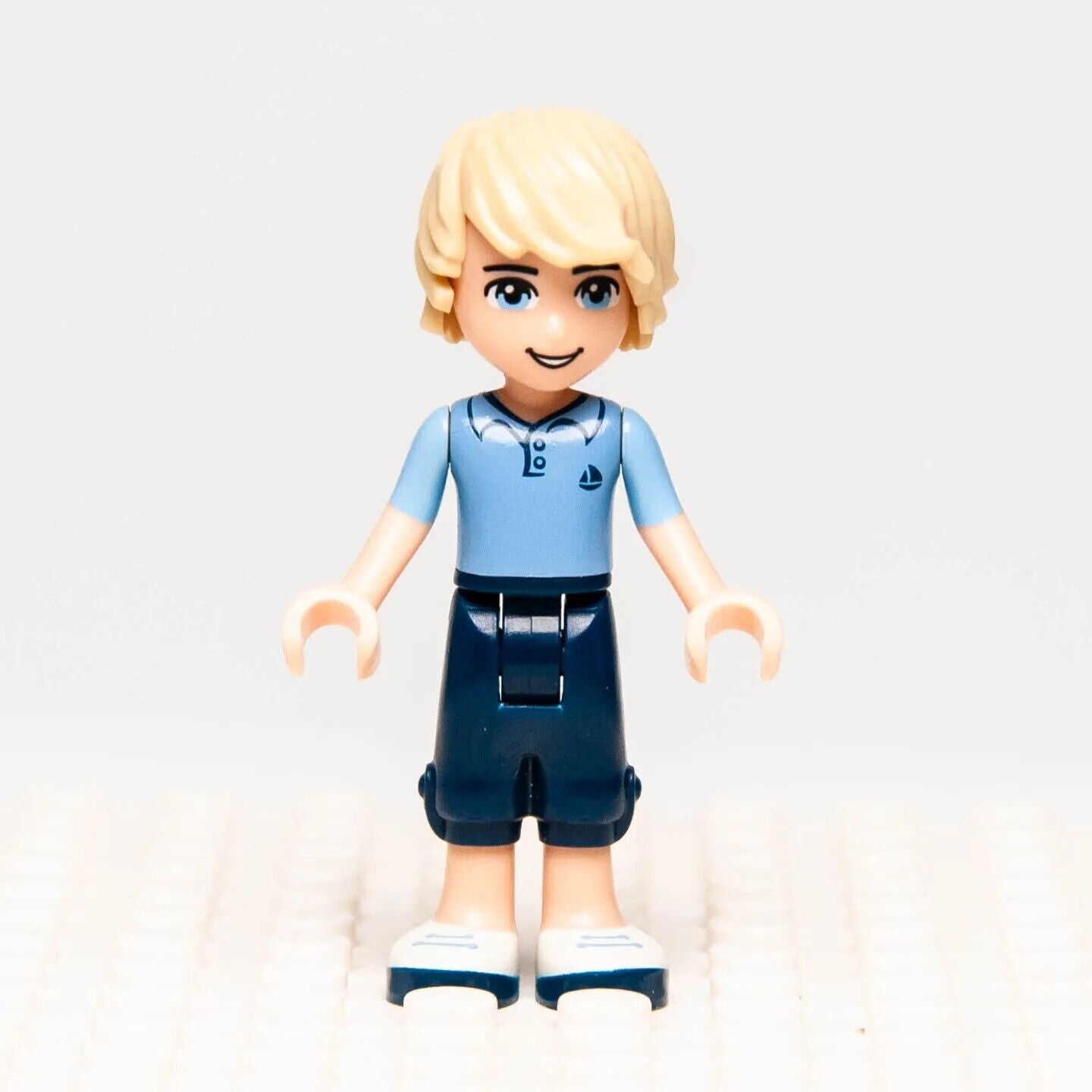 LEGO Friends Minifigure - Andrew (frnd047) Male Boy Dark Blue Son 41015 - StudBee