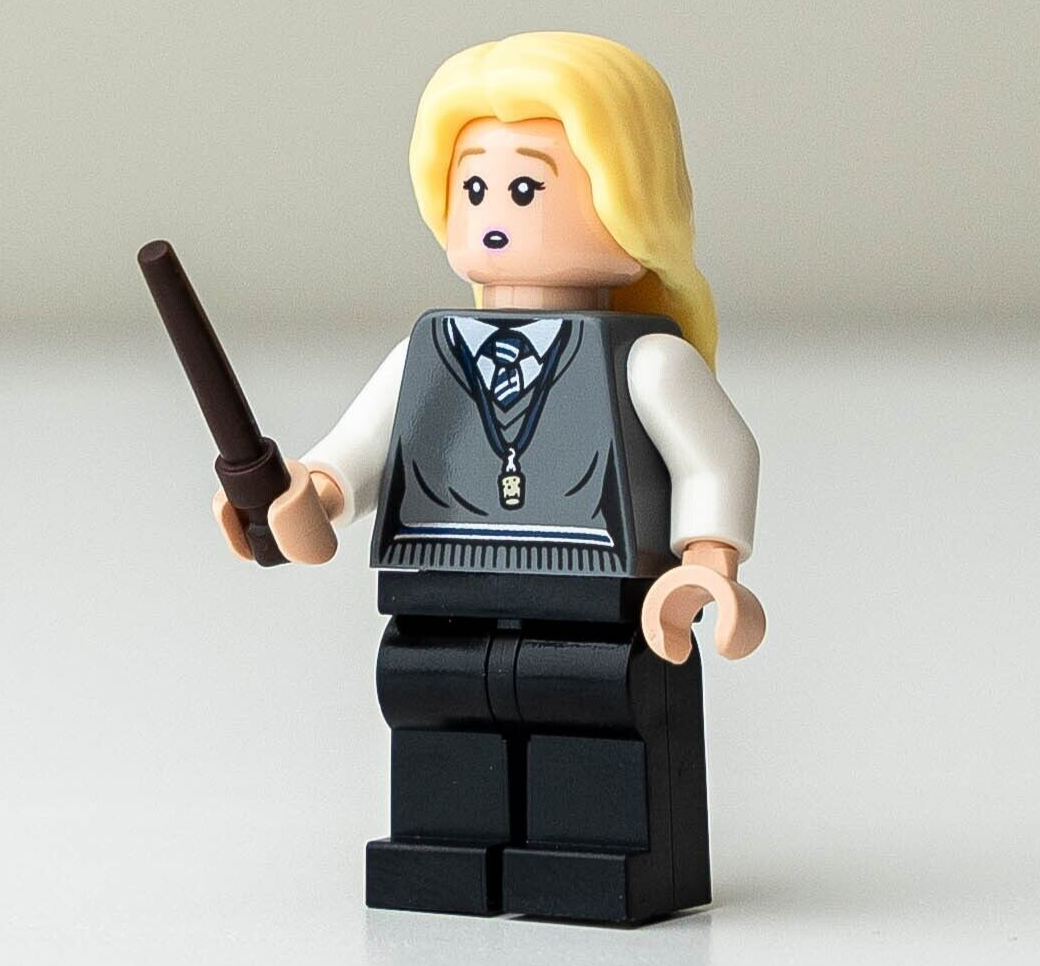 NEW Lego Harry Potter Minifigure - Luna Lovegood, Ravenclaw Vest (hp239) 75966 - StudBee