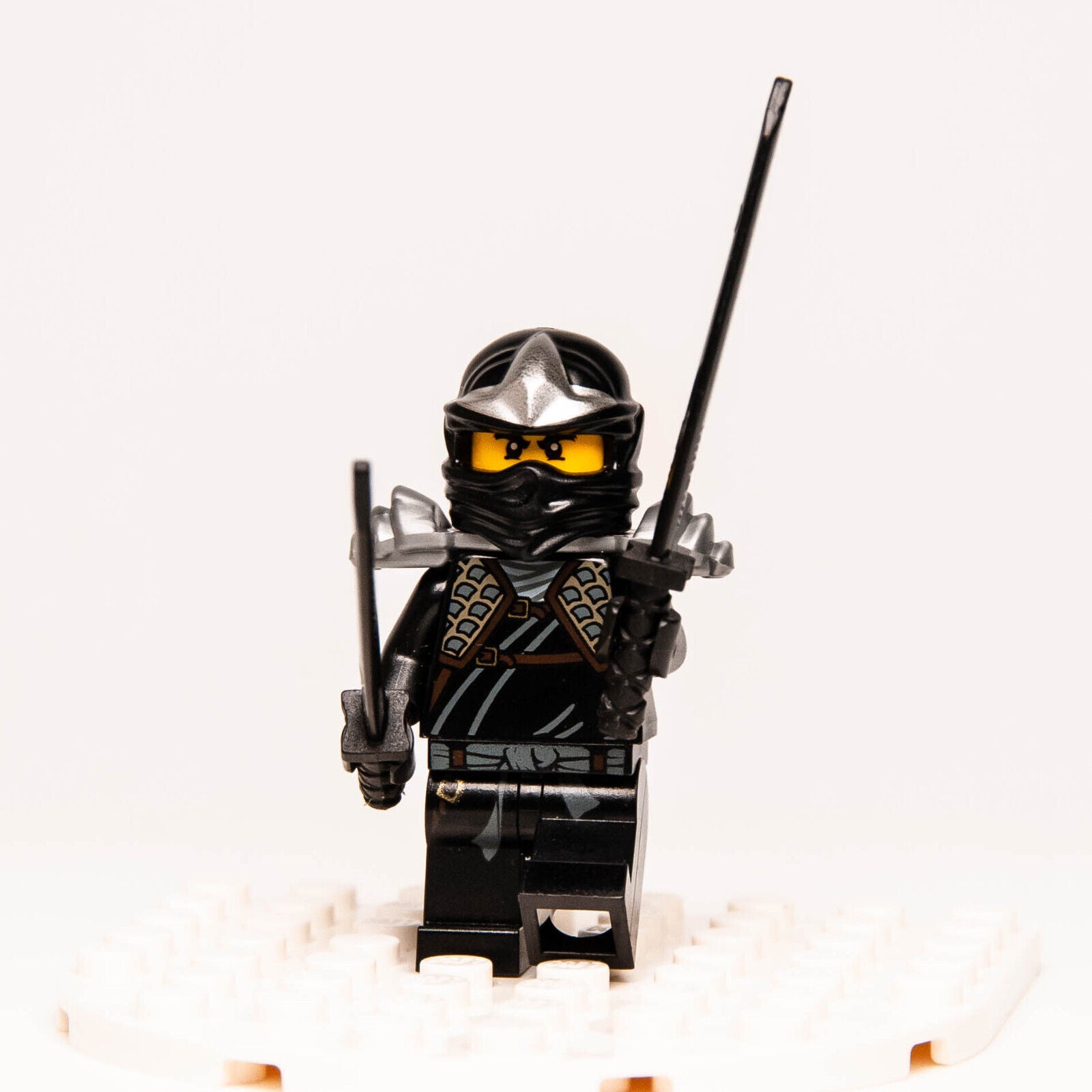 LEGO Ninjago Minifigure - Cole ZX Shoulder Armor (njo039) 9449 9447 Ri