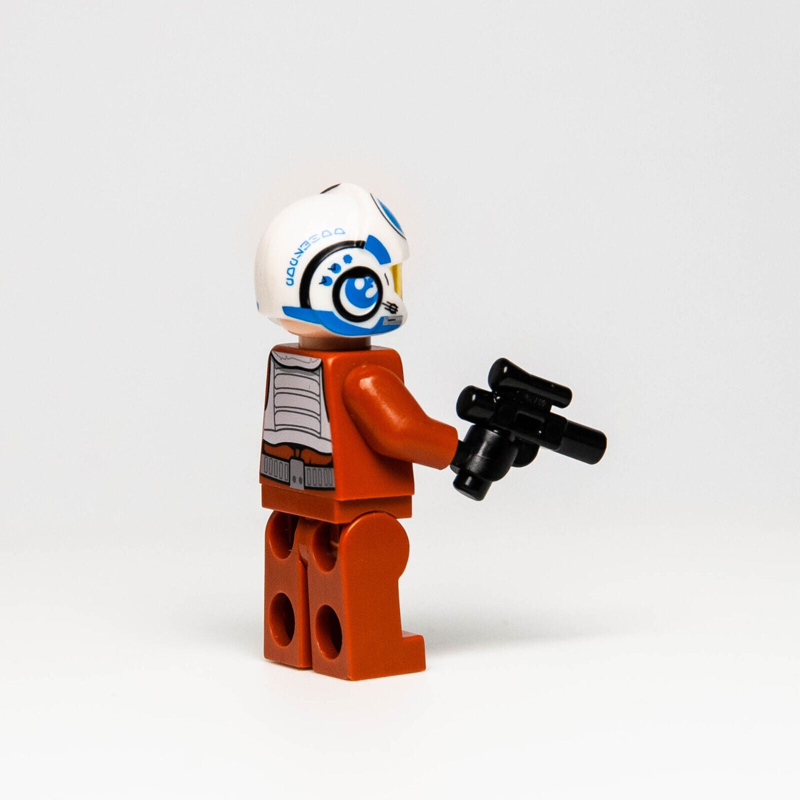 Lego Star Wars Minifigure - Resistance Pilot X-Wing Temmin Snap Wexley (sw0705) - StudBee