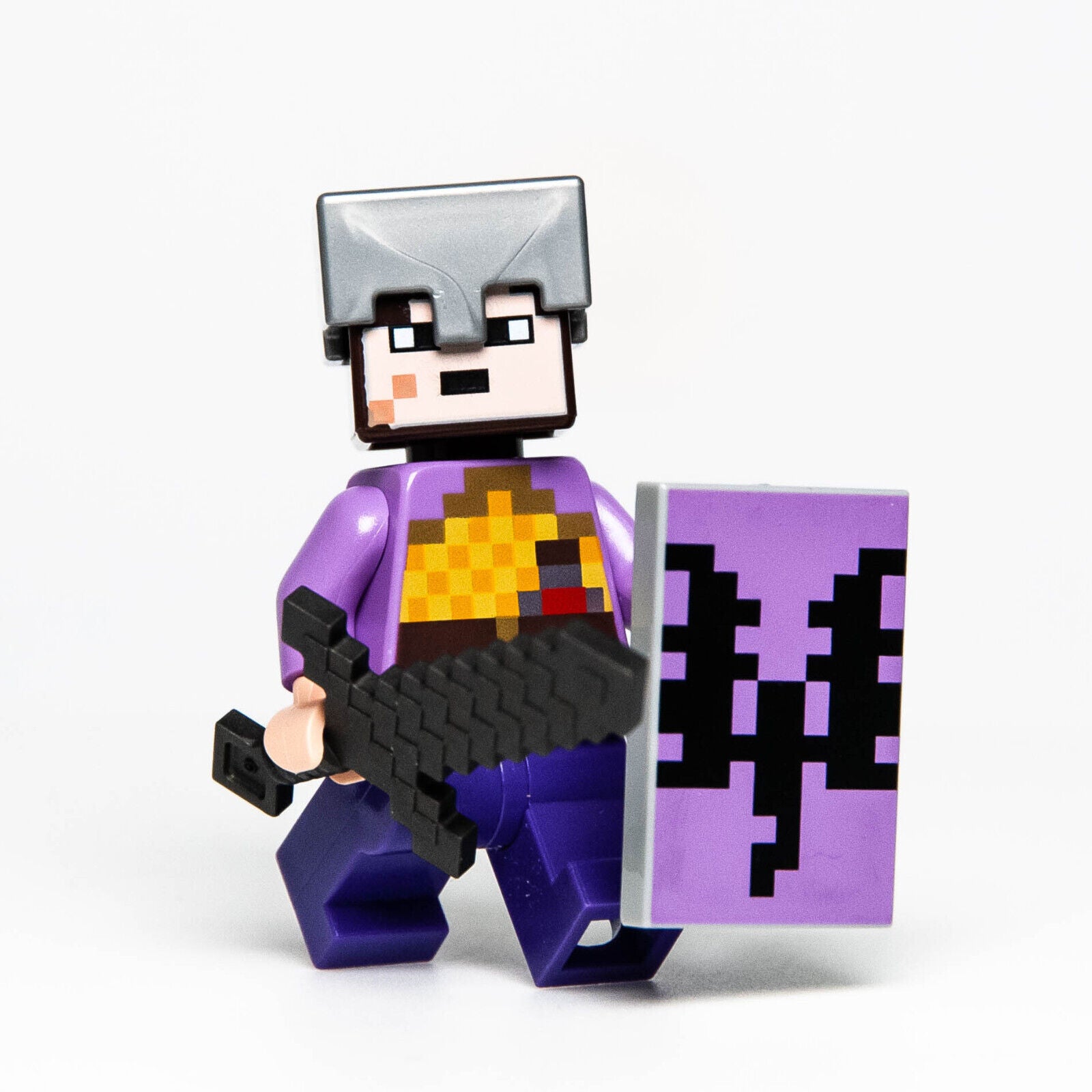 LEGO Minecraft Minifigure - End Warrior w/ Shield & Sword (min137) 21242