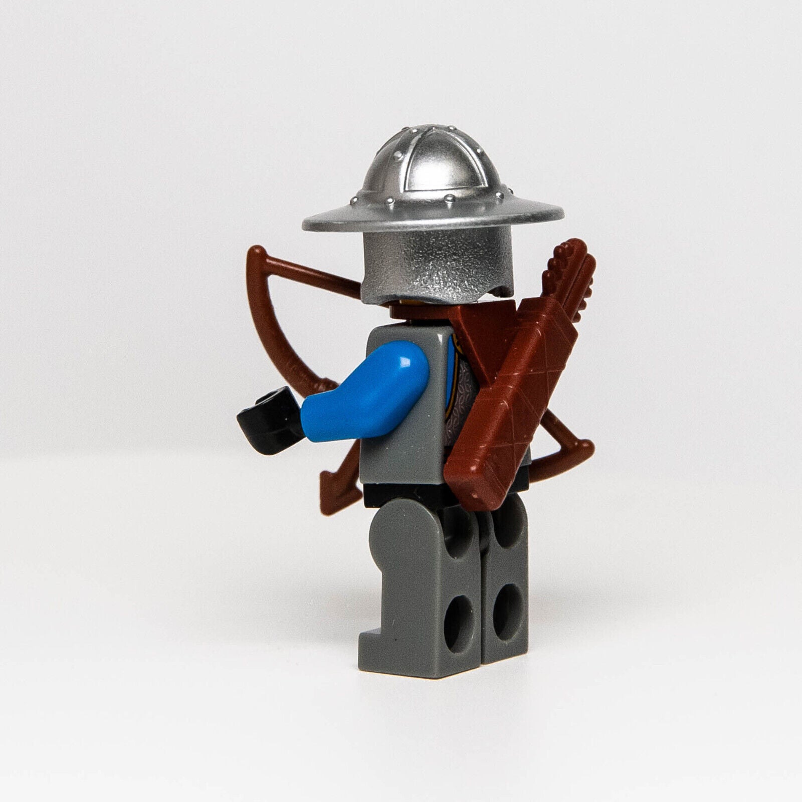 LEGO Castle King's Knight Minifigure (cas531) Kingdoms with Longbow - StudBee