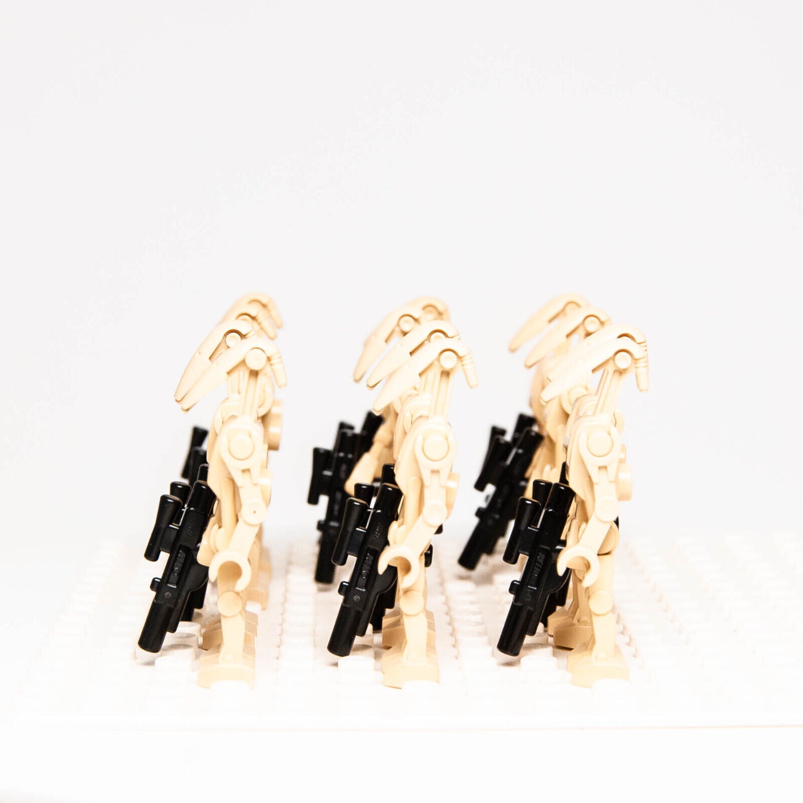 New LEGO Star Wars Minifigure x 12 - Battle Droid Straight Arm Blaster (sw0001c) - StudBee