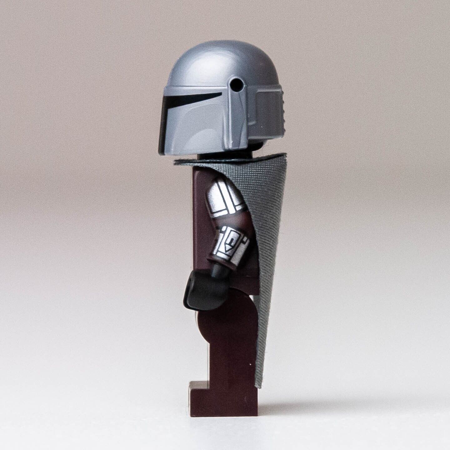 New LEGO Mandalorian (SEALED CAPE) - Silver Beskar Armor Minifigure (sw1135) - StudBee