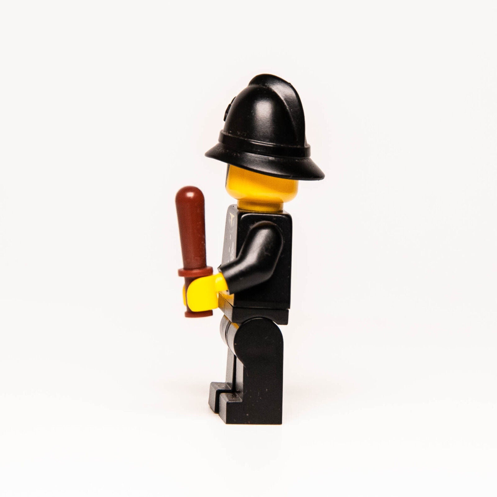 LEGO CMF Minifigure 71002 Series 11 - Police Constable (col11-15) col177 - StudBee