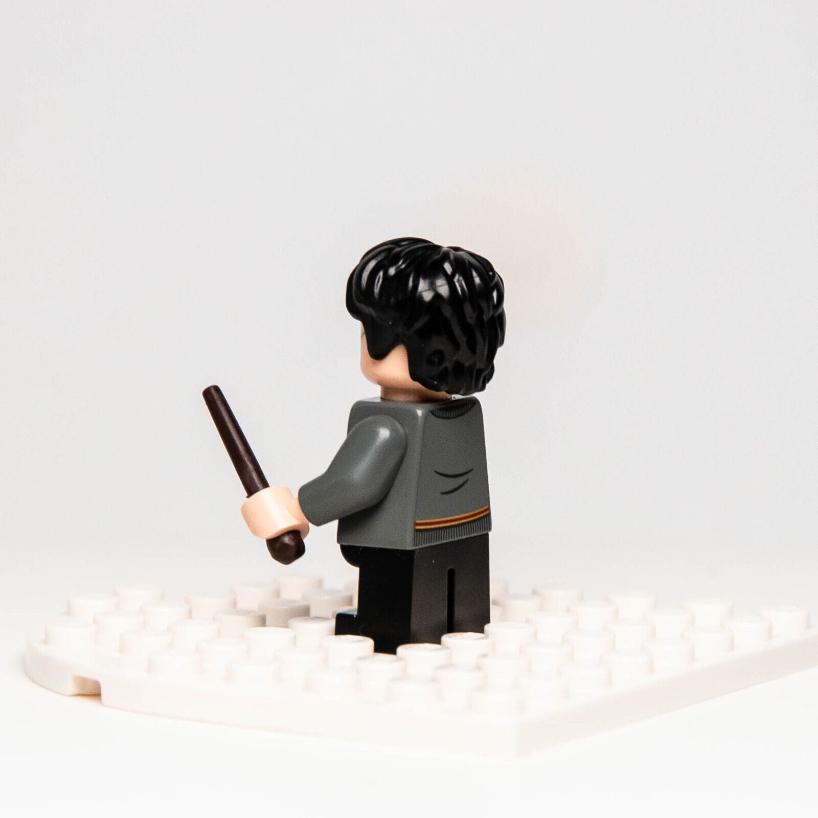 LEGO Harry Potter Minifigure in Gryffindor Sweater, Short Legs (hp150) 30407 - StudBee