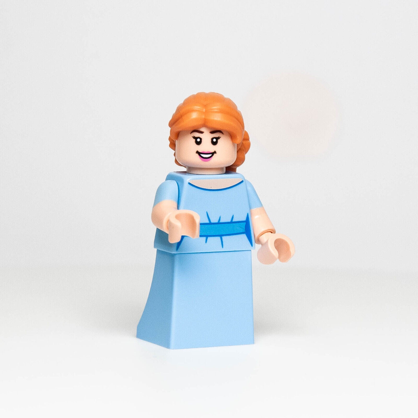 New LEGO Disney Minifigure- Wendy Darling (dis139) 43232 Peter Pan Flight London