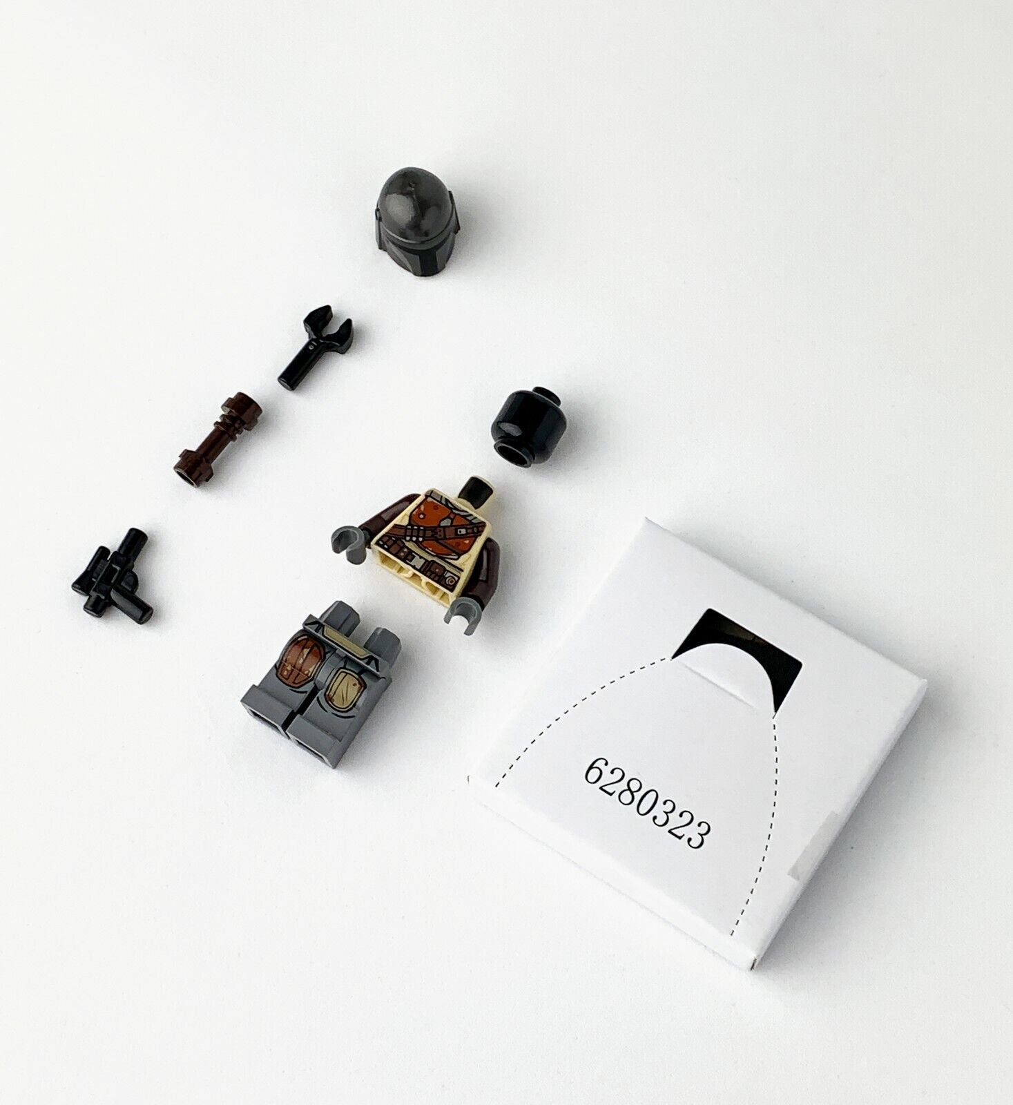 New LEGO Mandalorian Din Djarin / Mando -  Minifigure Cape Still Sealed (sw1057) - StudBee