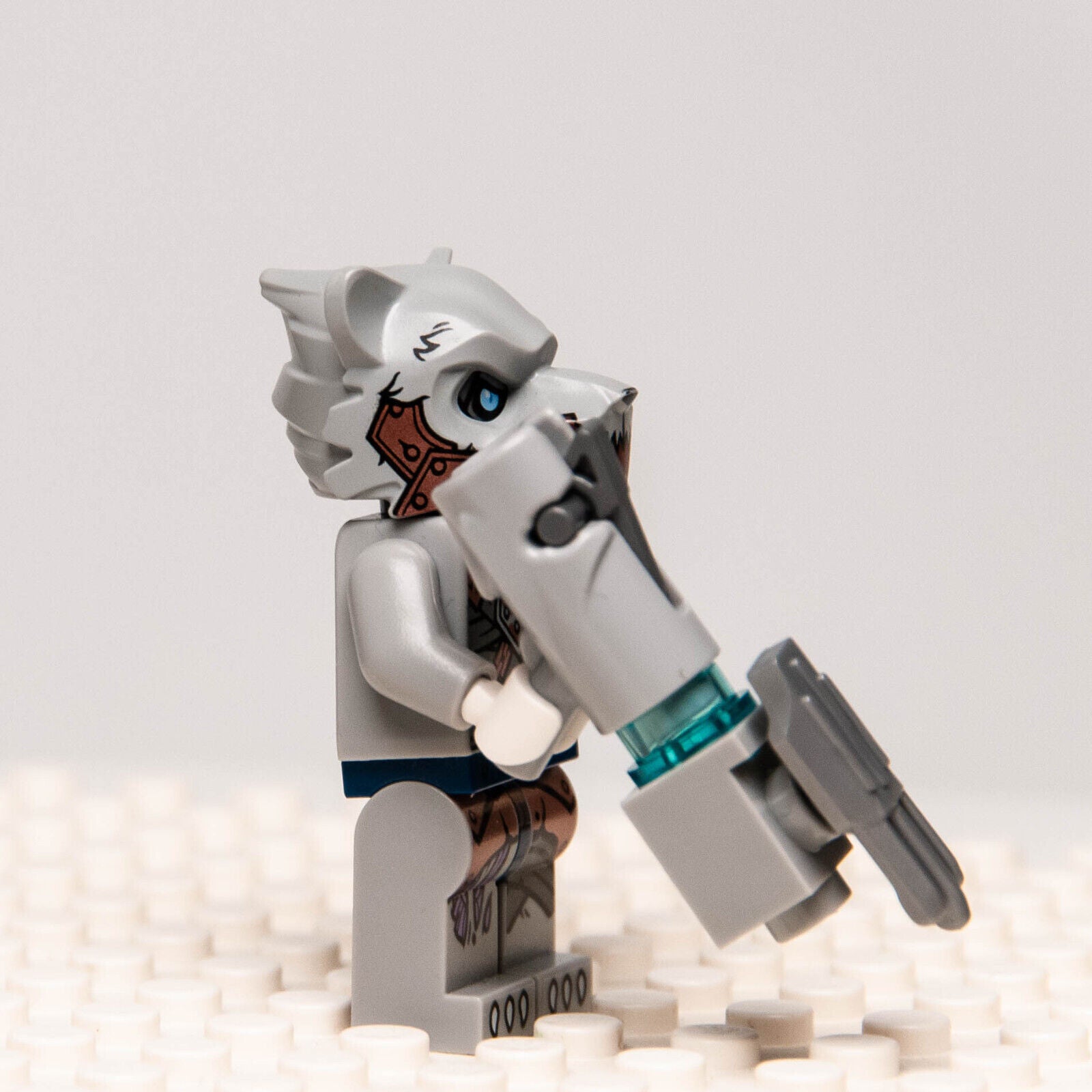 LEGO Chima Saber-Tooth Tiger Warrior 1 (loc125) Minifigure - StudBee