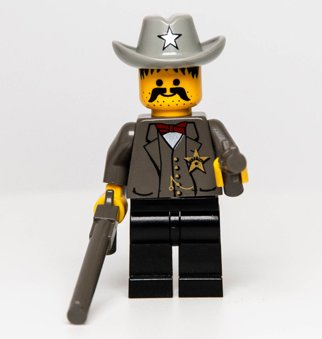 LEGO Western Cowboy SHERIFF Minifigure with Rifle and Revolver (ww021) - StudBee