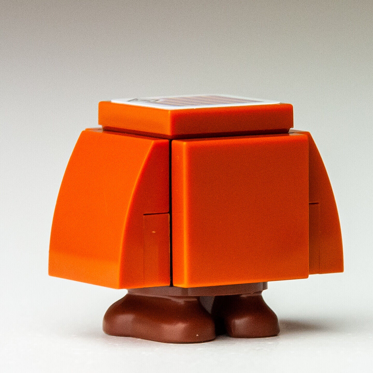 New LEGO Goomba Minifigure - Toad's Treasure Hunt - 71368 (mar0034) - StudBee