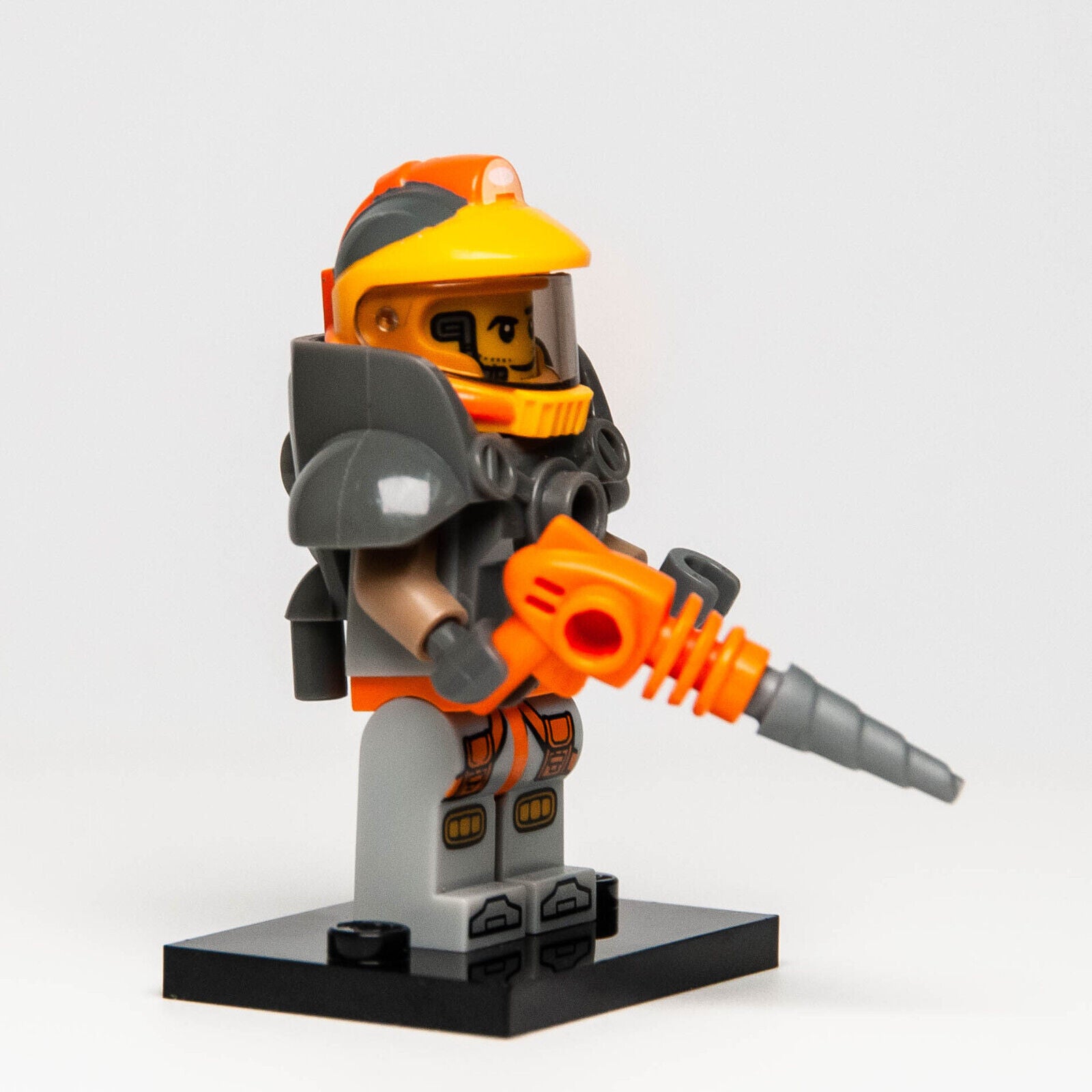 Lego CMF Series 12 Minifigure - Space Miner w/ Drill (col12-6 col184) 71007 (sp - StudBee