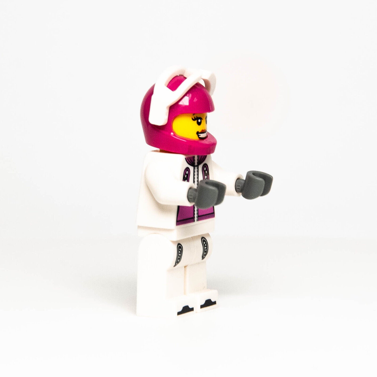 LEGO Minifigure CMF Series 3 - Snowboarder Skier Winter 8803 (col03-5) col039