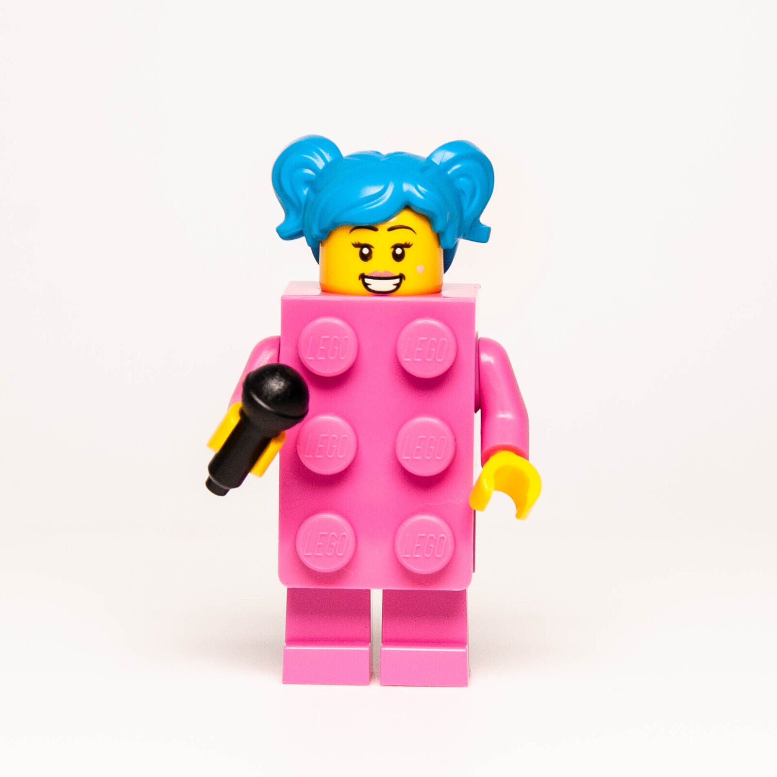 New LEGO BAM 2024 Minifigure - Dark Pink Brick Costume Suit Singer Lady - StudBee