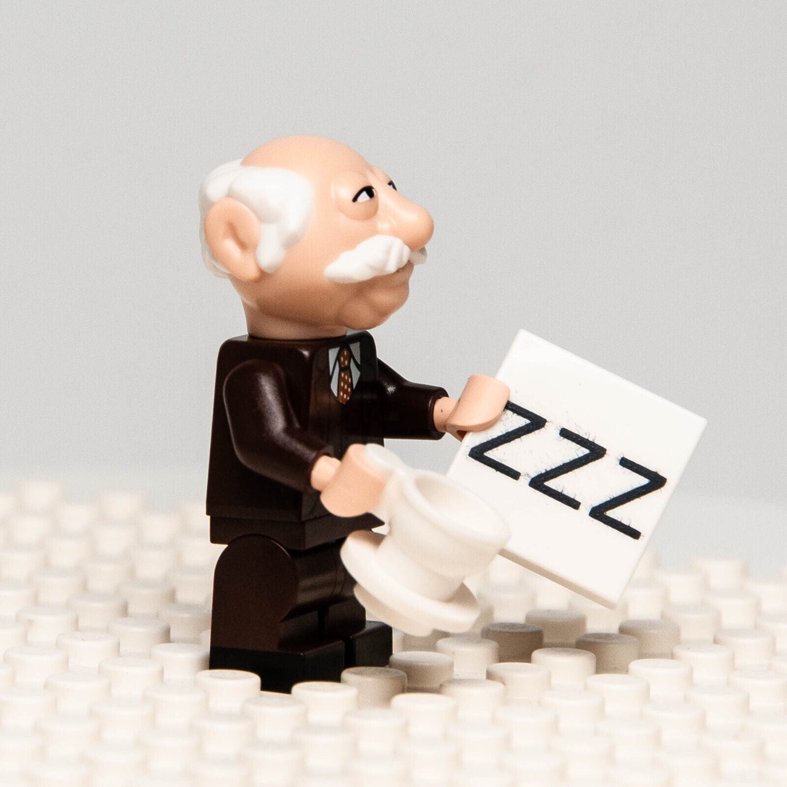 New SEALED LEGO Muppets CMF 71033 Minifigure - Waldorf (coltm-9) coltm09 - StudBee