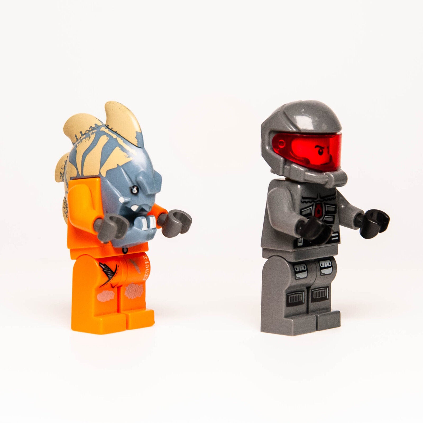 LEGO Space Police Minifigure Lot: Alien Jawson (sp113) & Officer 15 (sp119) 5983 - StudBee