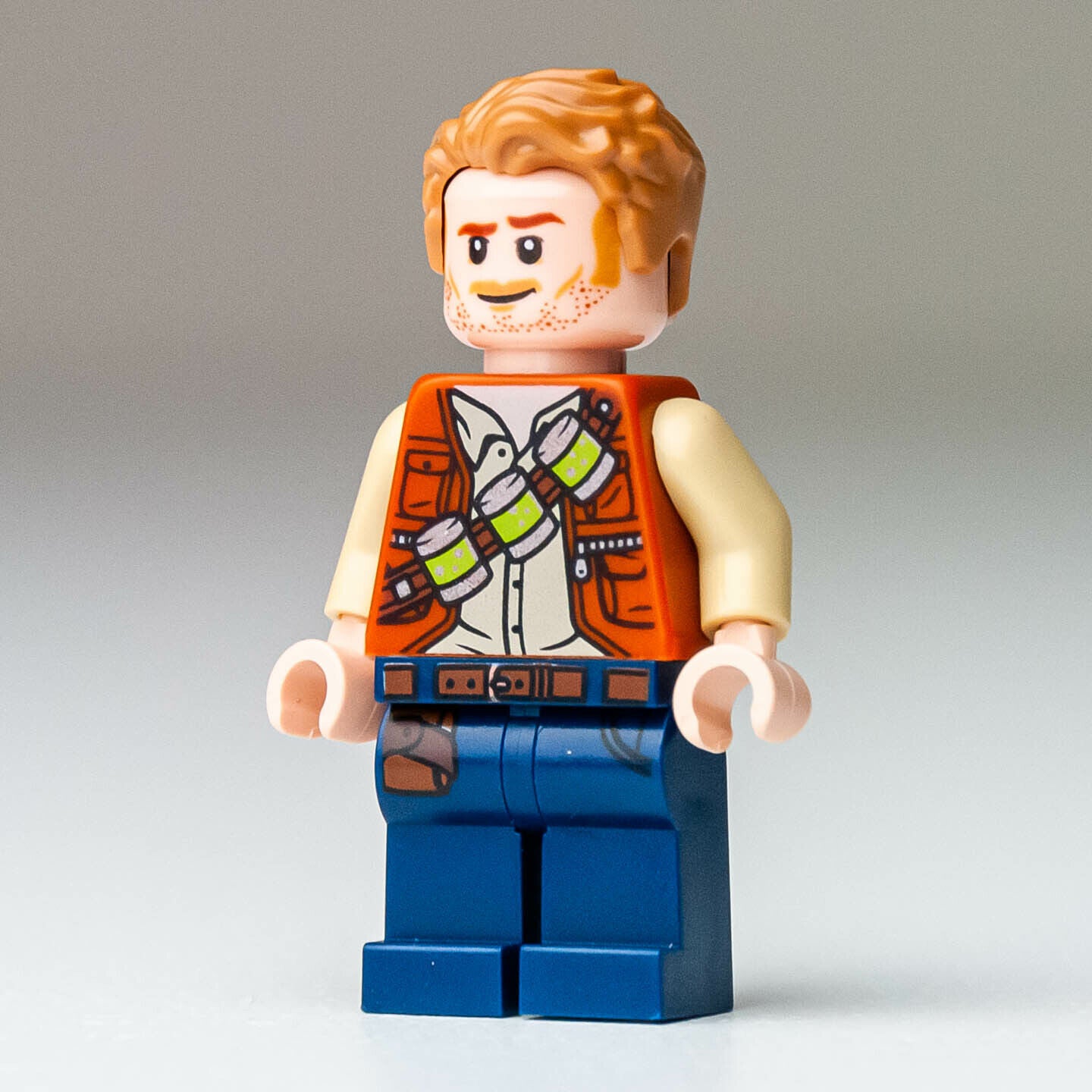 New LEGO Owen Grady, Lime Canisters Minifigure - Jurassic World - 75940 (jw066) - StudBee