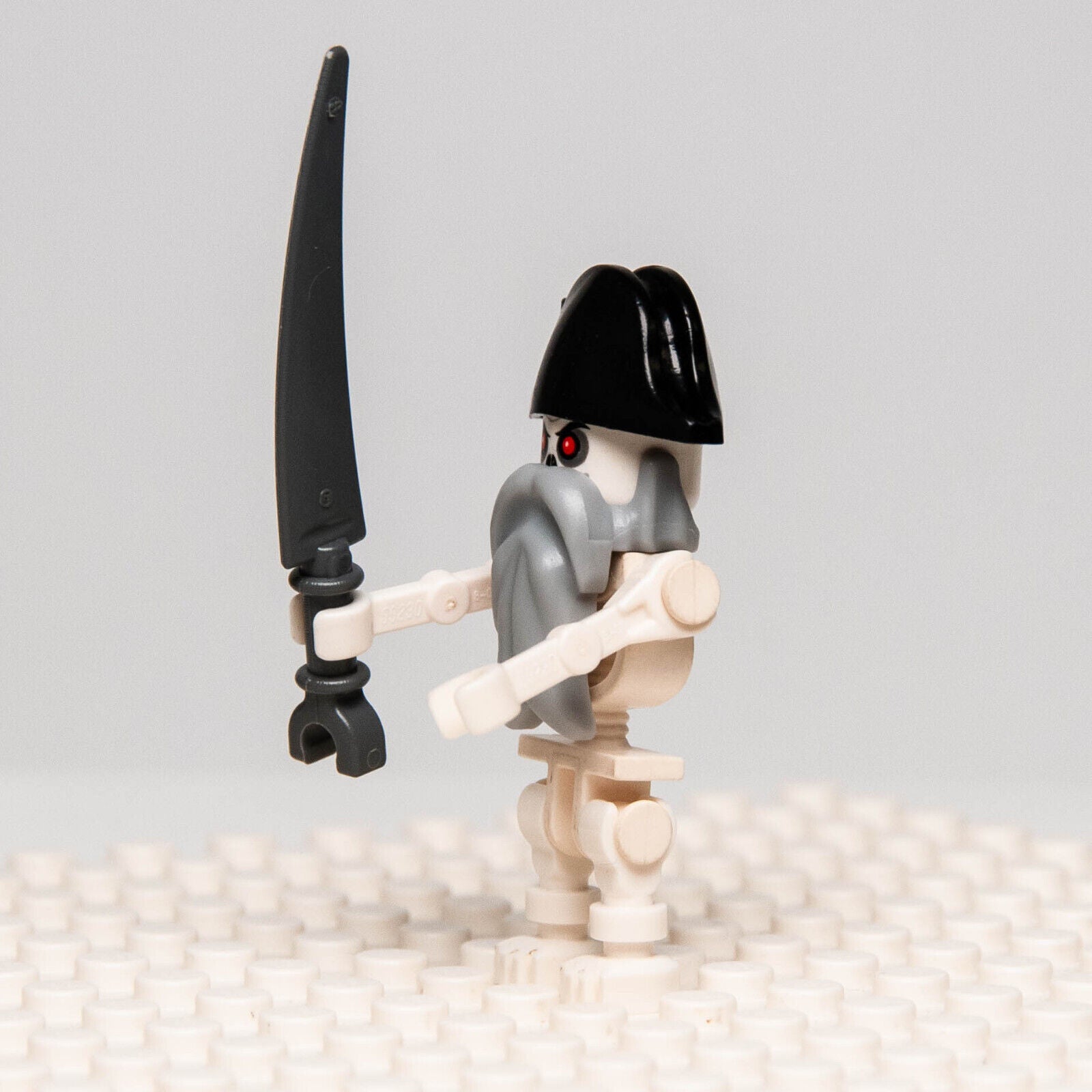 Lego Castle Fantasy Era Minifigure - Skeleton Ship Captain (cas346) - StudBee