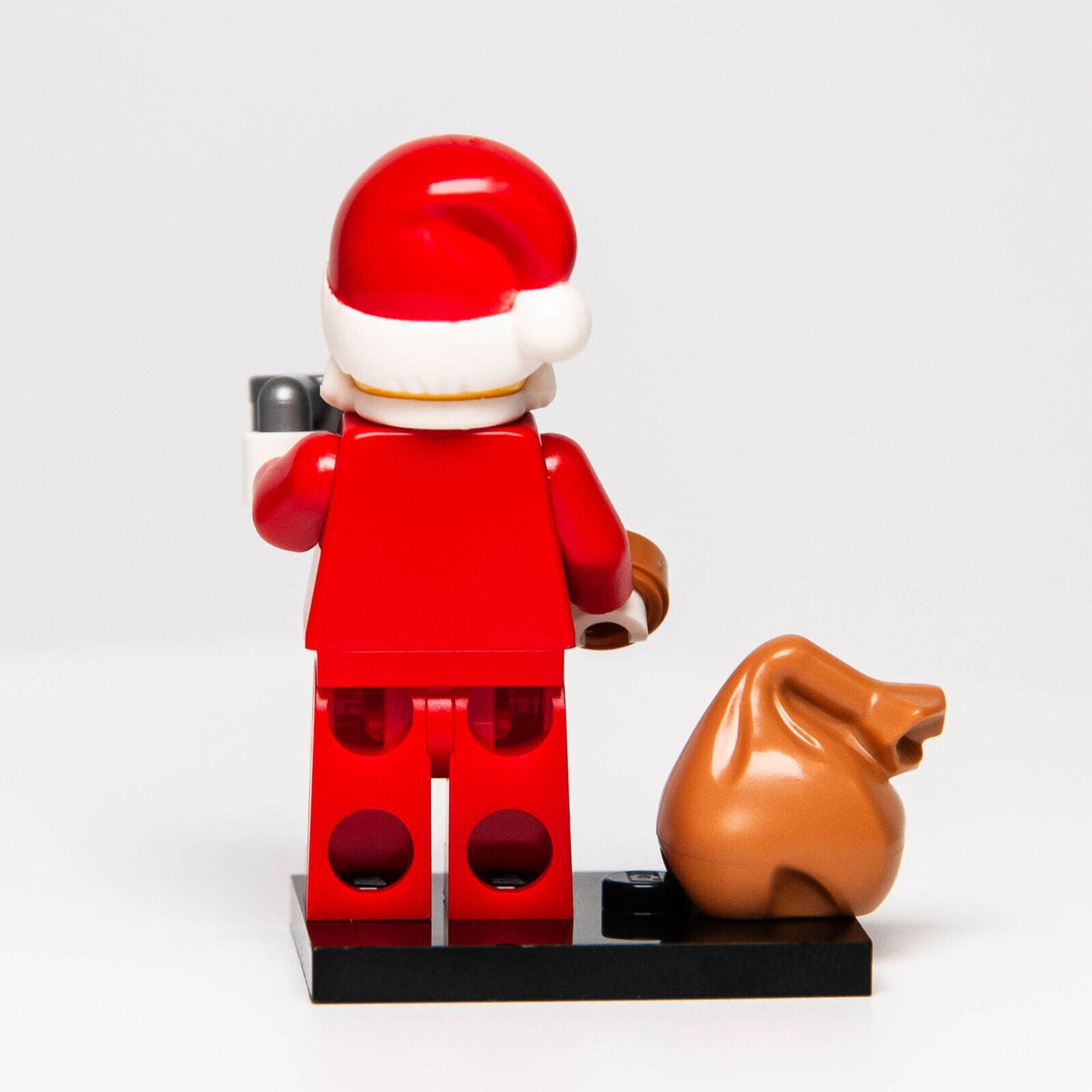 LEGO CMF Series 8 Set - Santa plus Mug & Cookie 8833 (col08-10 col122) (wtr - StudBee