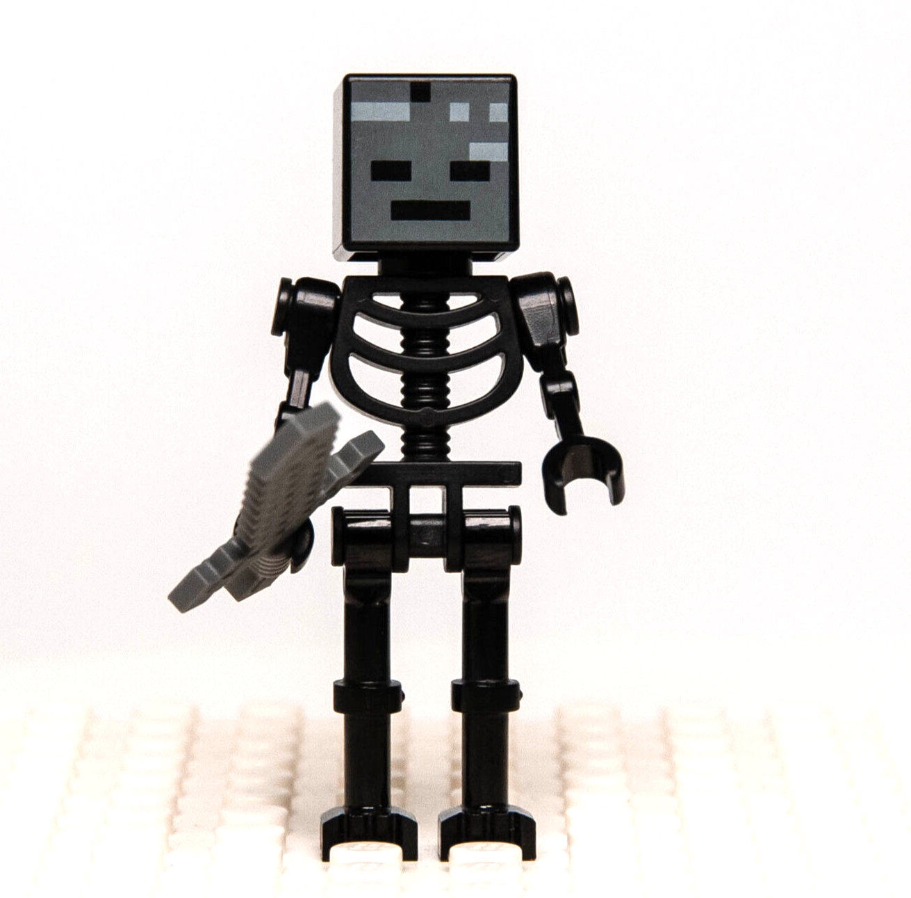 Lego Minecraft Minifigures - Black Wither Skeleton, Straight Arms (min025) - StudBee