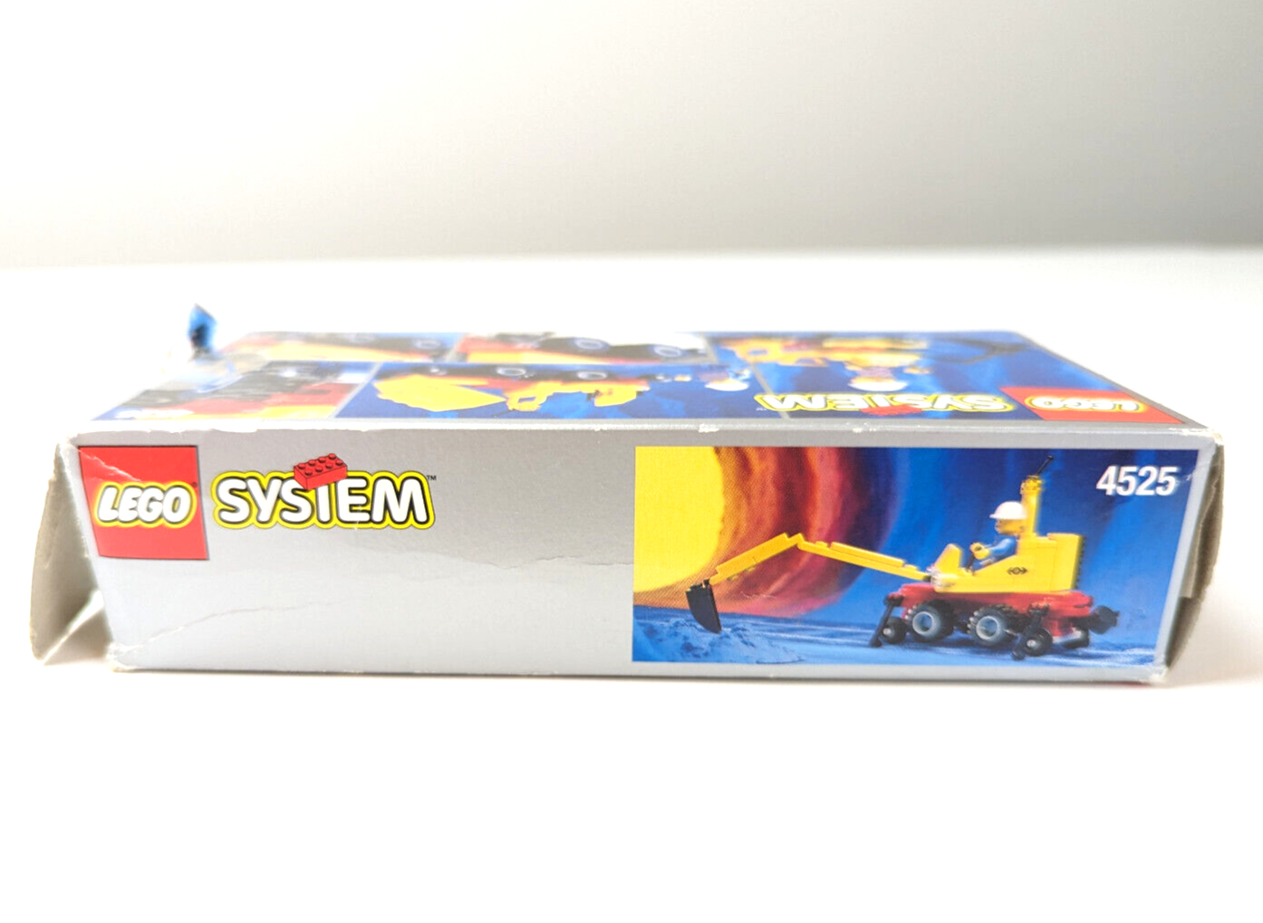 LEGO Town 9V Train 4525 Road and Rail Repair - 100% Complete with Manual & Box - StudBee