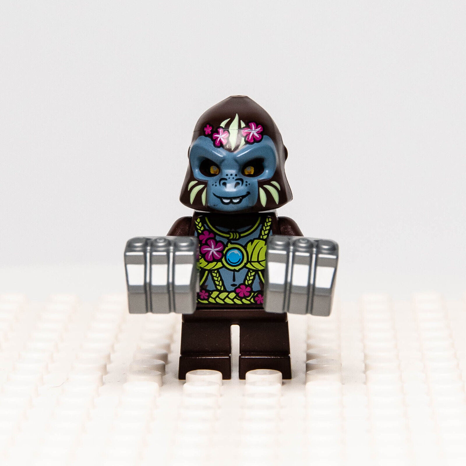 LEGO Chima Gorilla Minifigure - G'Loona (loc036) w/ Silver Fists - StudBee